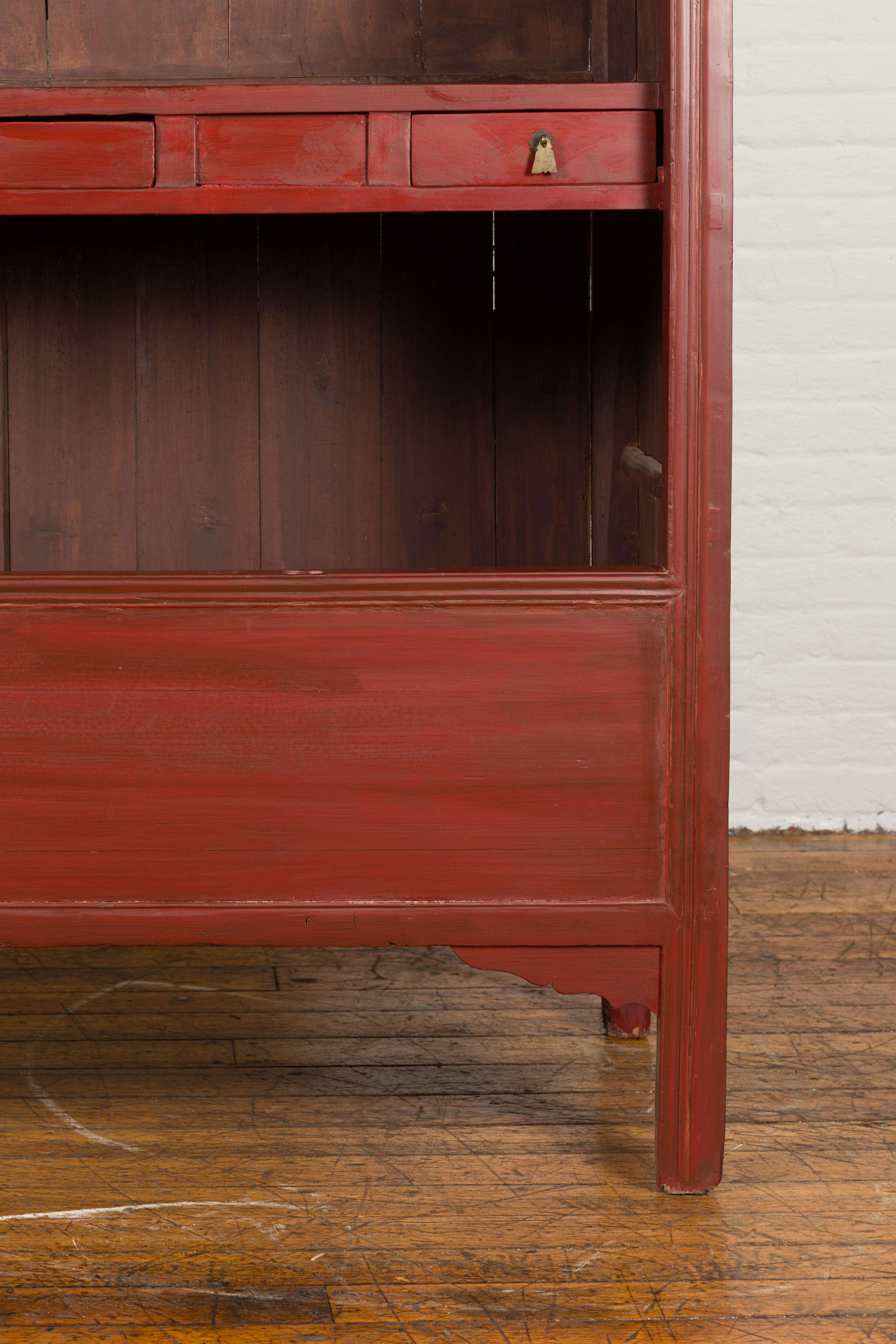 Chinese Early 20th Century Red Lacquered Display Cabinet with Three Drawers For Sale 7