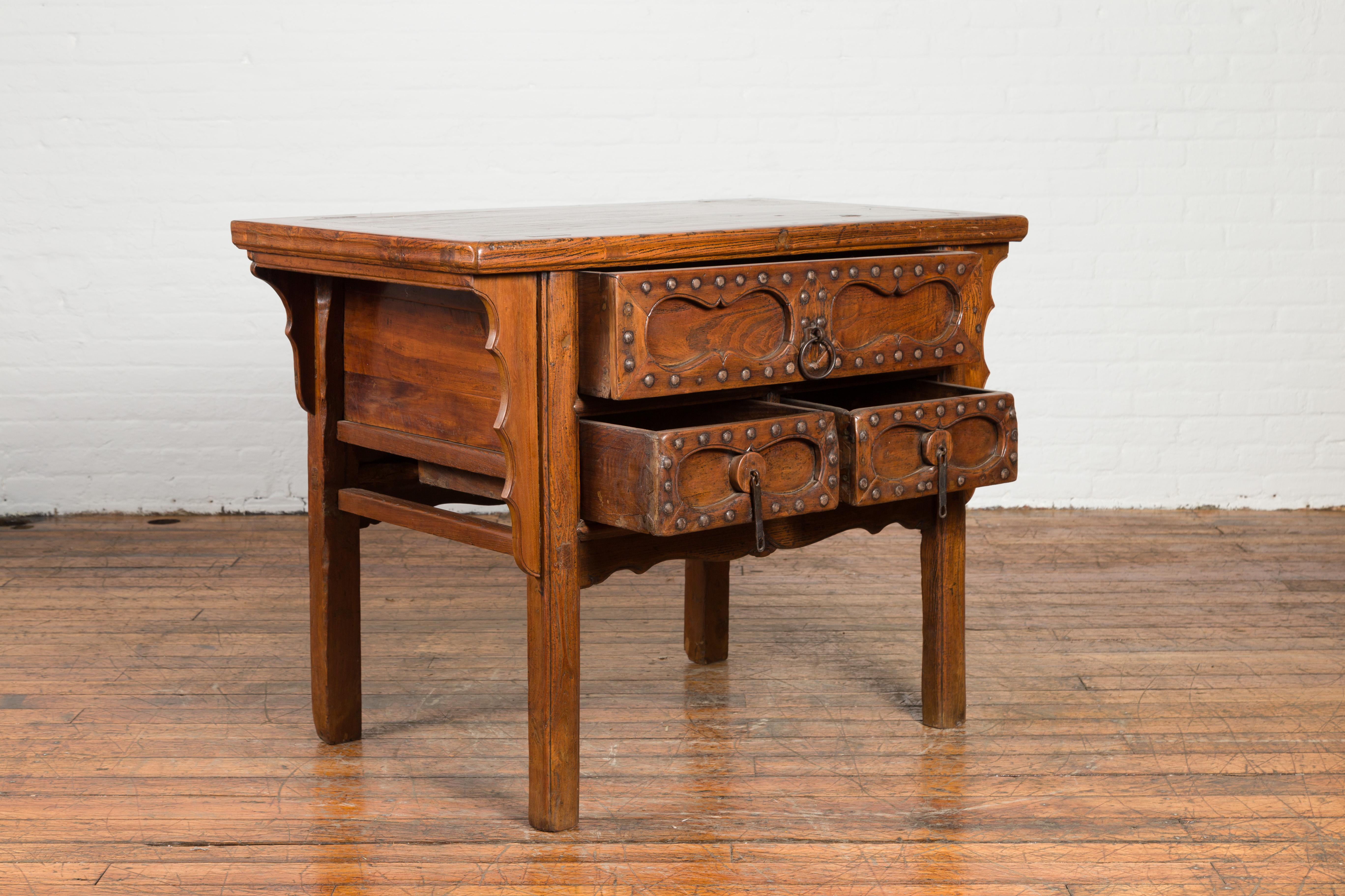 Chinese Early 20th Century Table with Three Drawers, Studs and Carved Spandrels For Sale 9