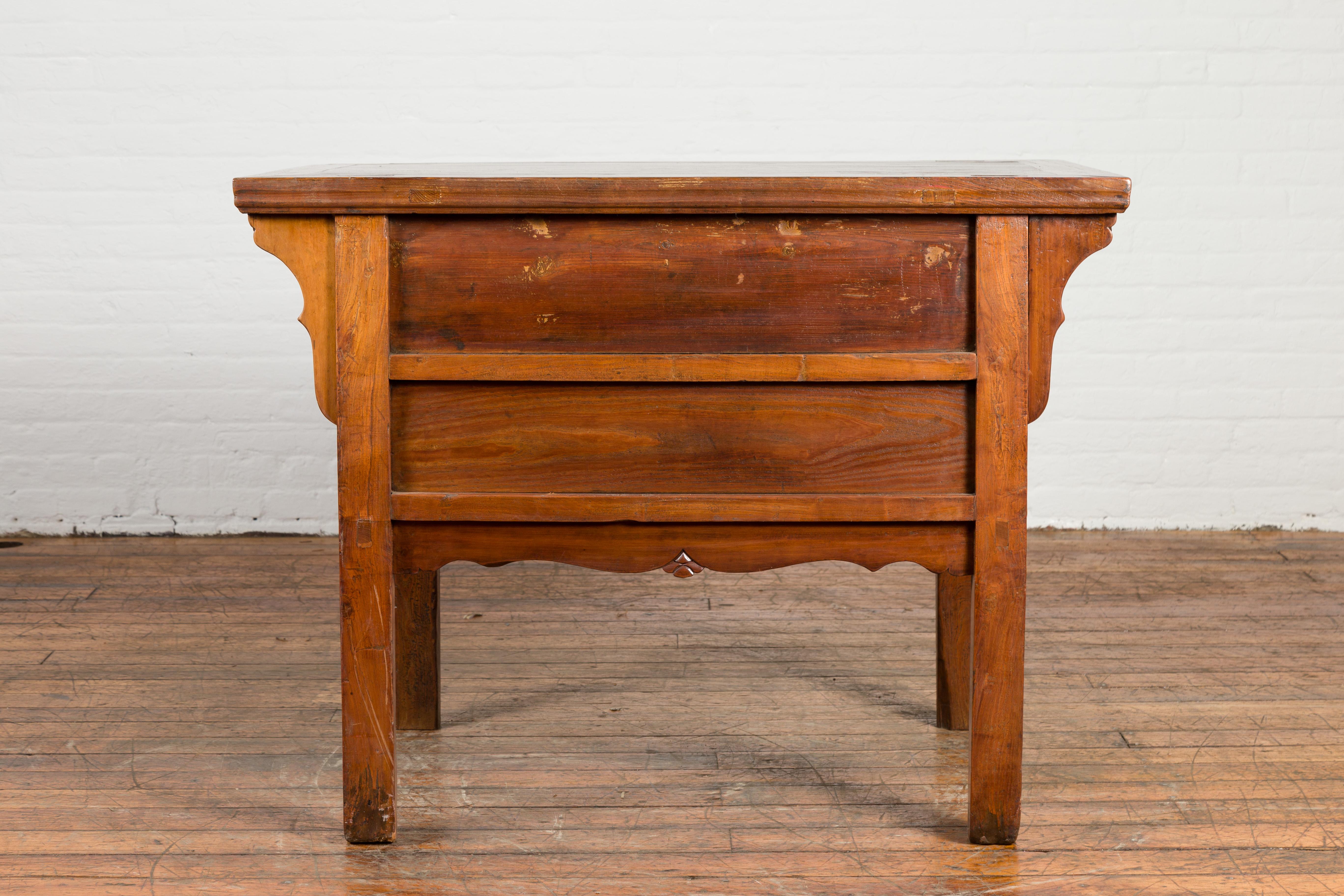 Chinese Early 20th Century Table with Three Drawers, Studs and Carved Spandrels For Sale 12