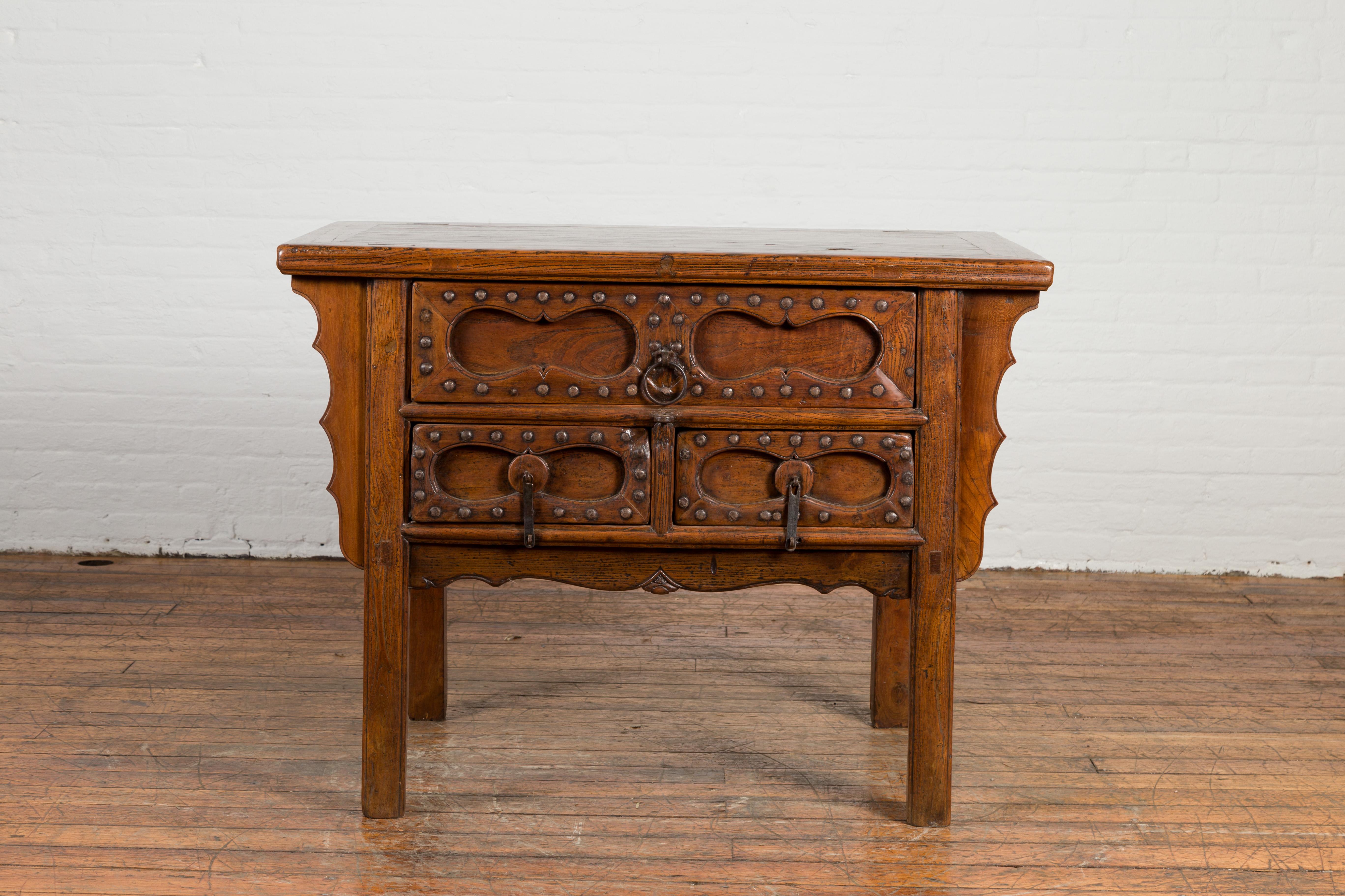 Chinese Early 20th Century Table with Three Drawers, Studs and Carved Spandrels In Good Condition For Sale In Yonkers, NY