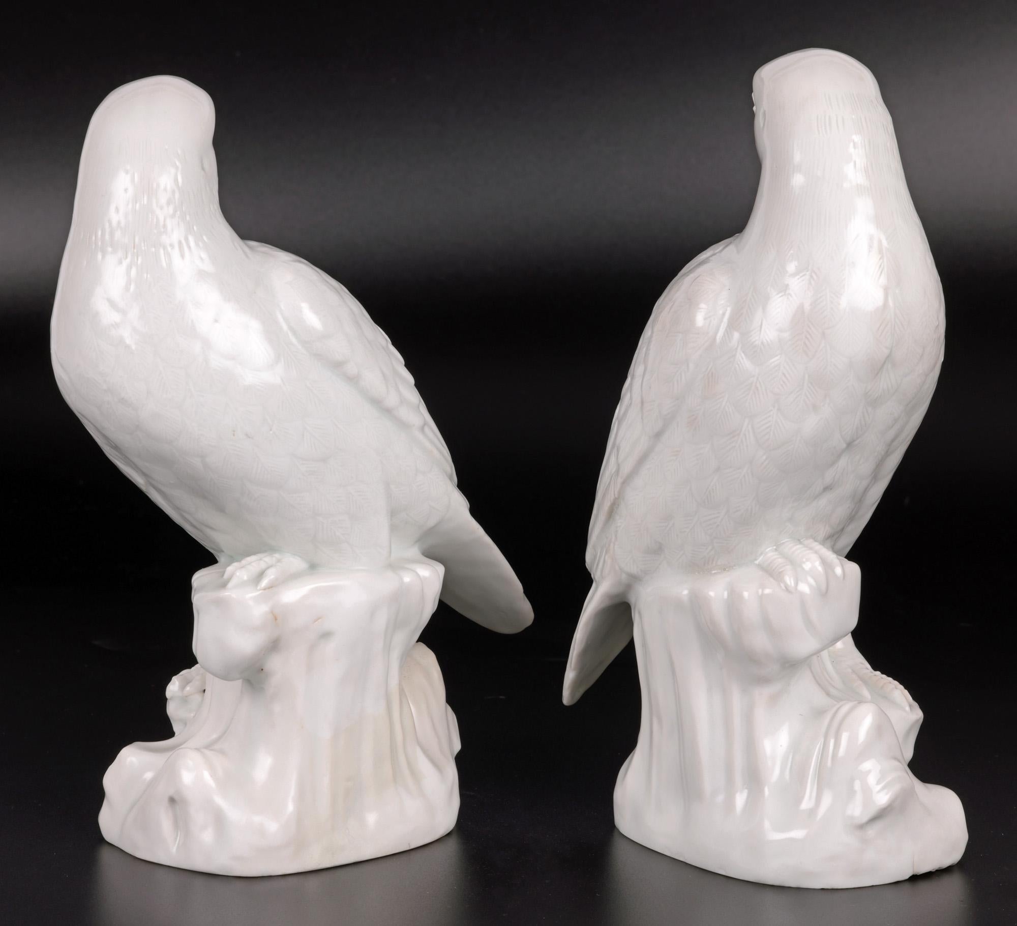 Chinese Early Qing Pair Blanc de Chine Porcelain Hawk Figures For Sale 7