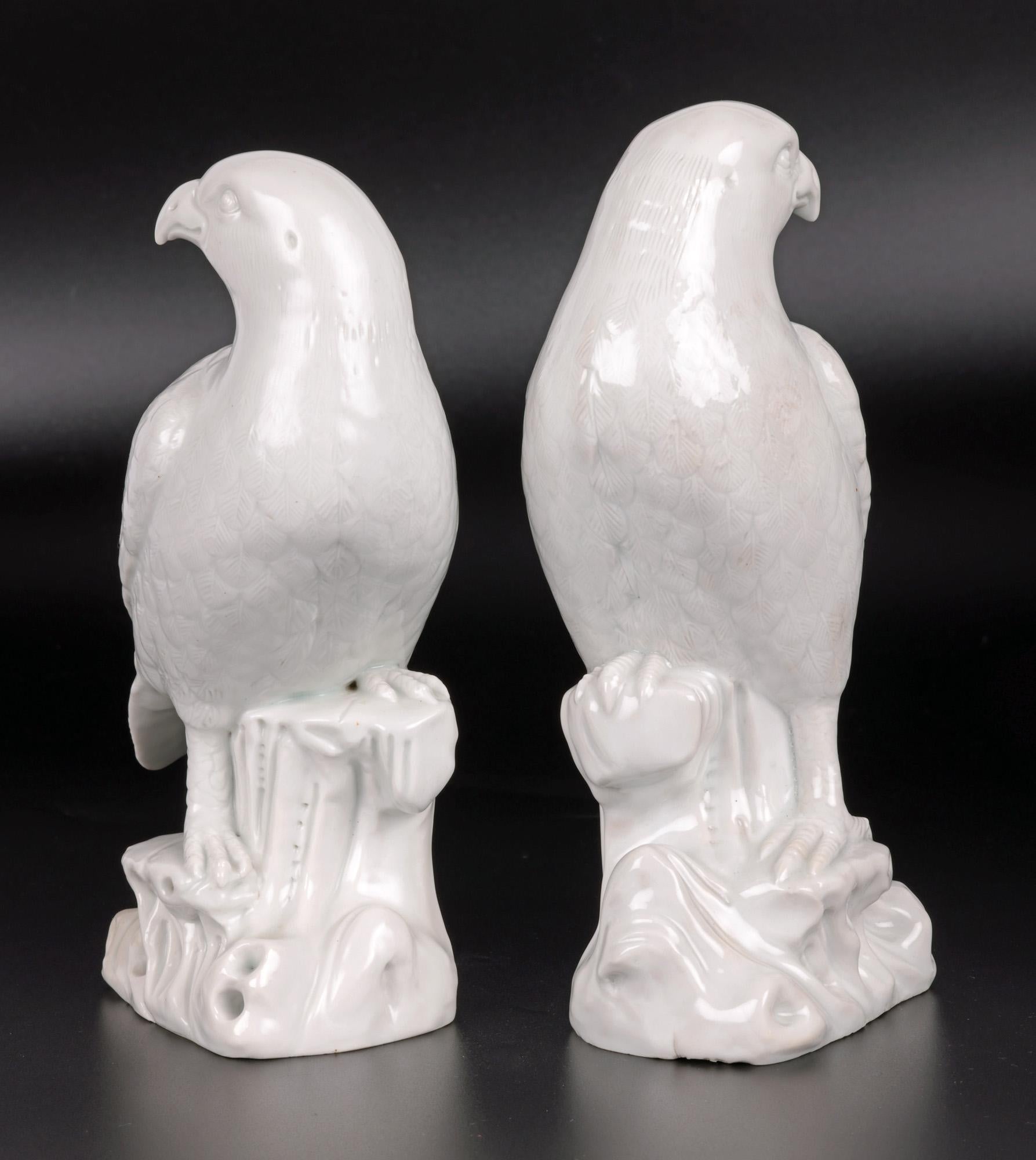 Chinese Early Qing Pair Blanc de Chine Porcelain Hawk Figures For Sale 12