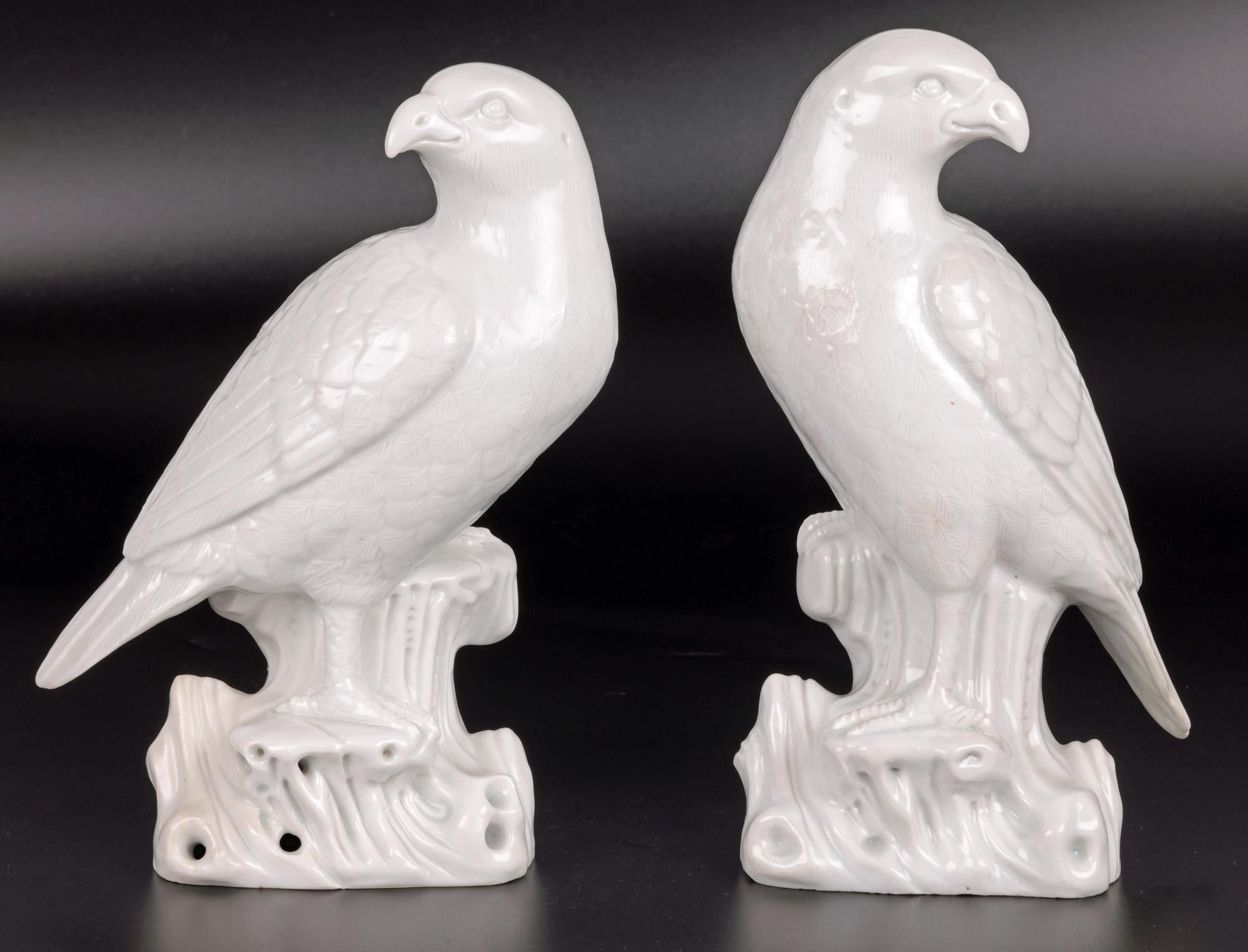 Chinese Early Qing Pair Blanc de Chine Porcelain Hawk Figures For Sale 15