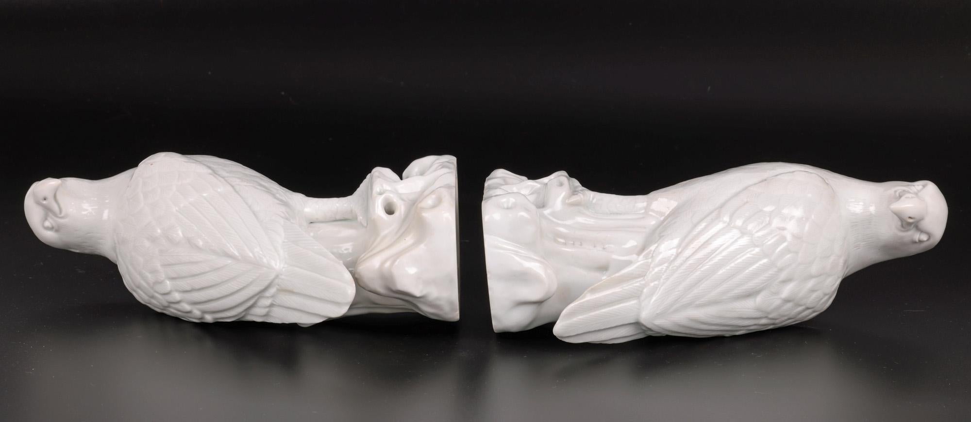 Chinese Early Qing Pair Blanc de Chine Porcelain Hawk Figures For Sale 4