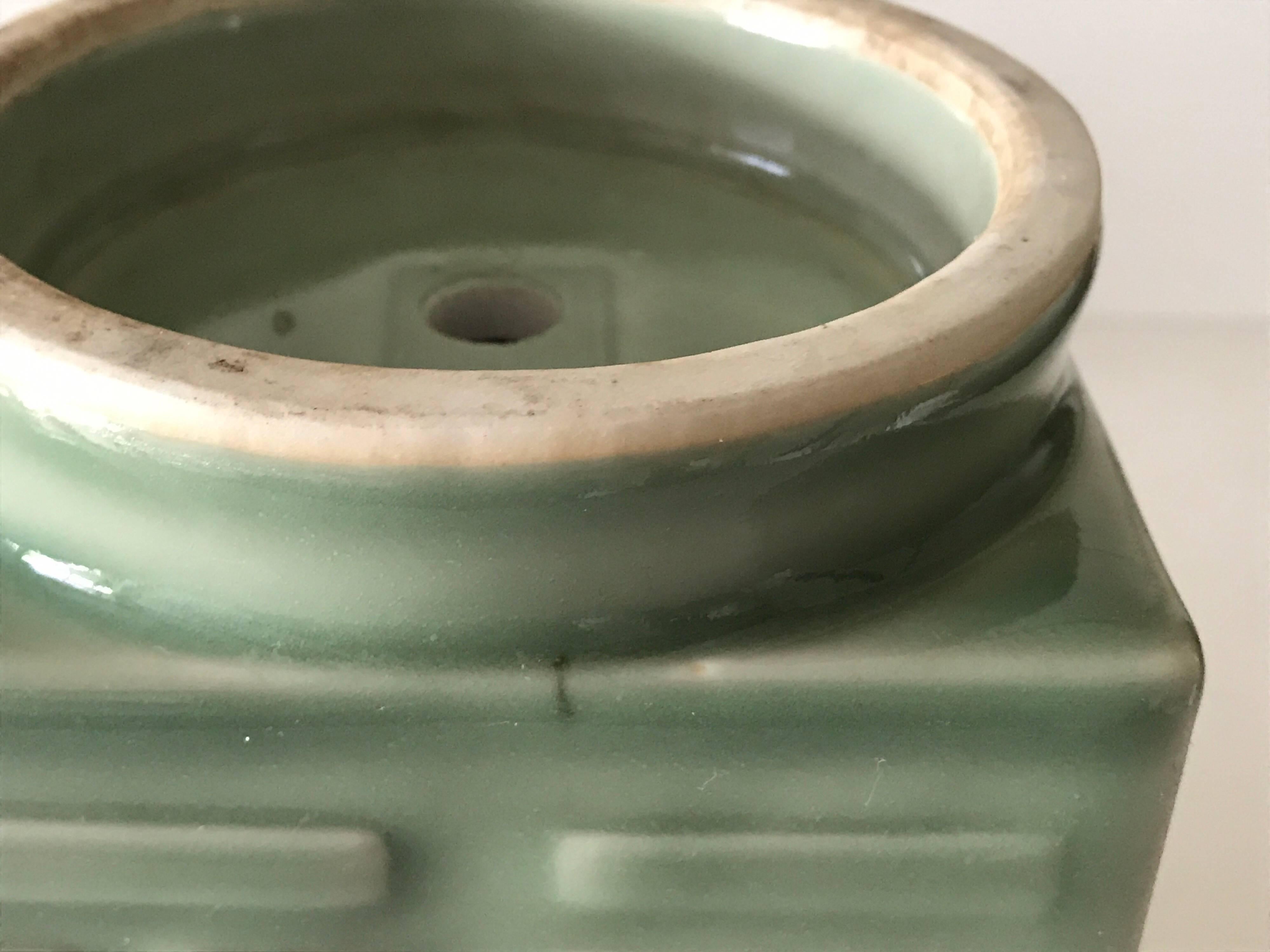 Vases à trigramme céladon de la première République chinoise, 1912-1949, marque Qianlong en vente 3