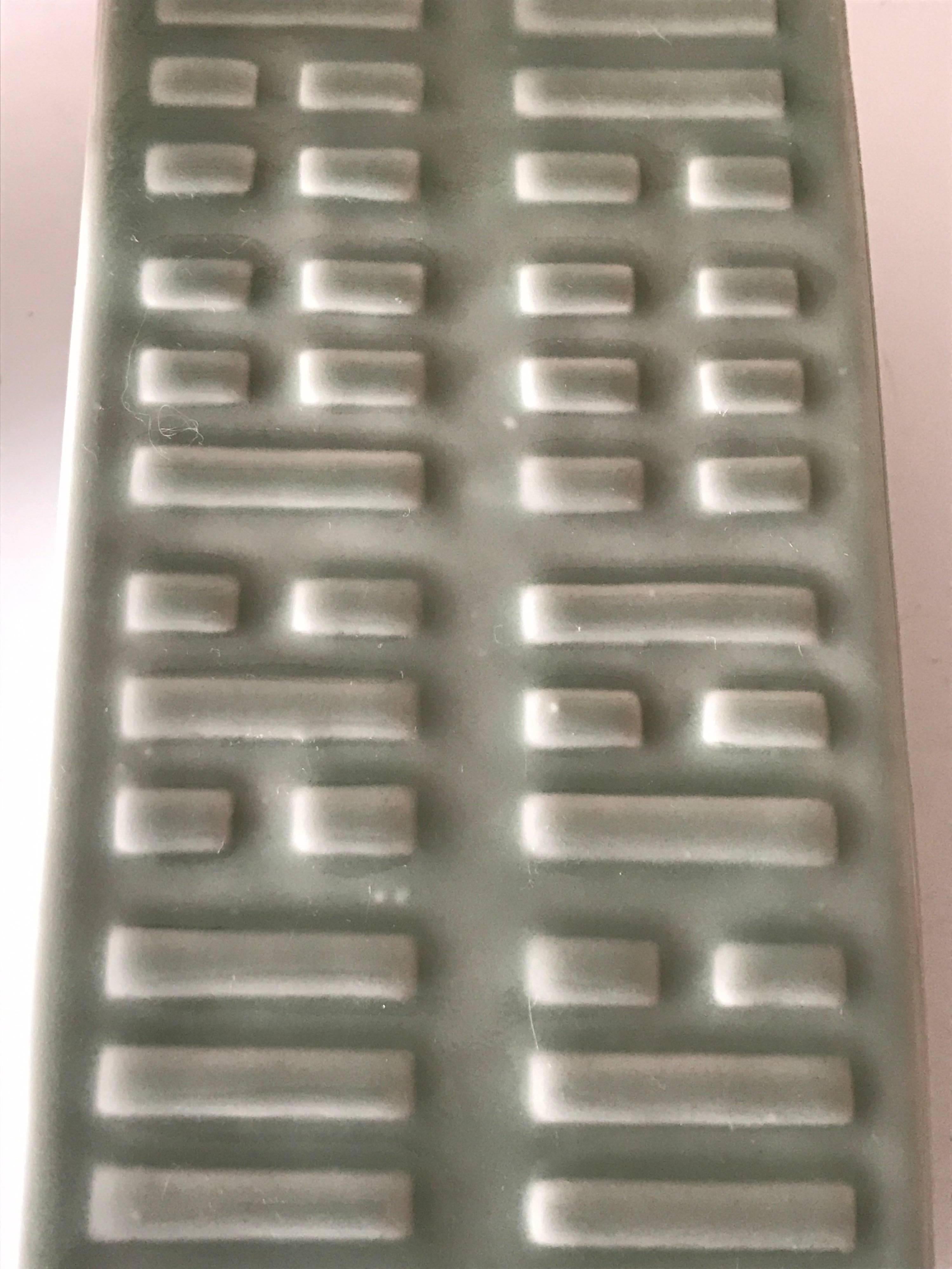Vases à trigramme céladon de la première République chinoise, 1912-1949, marque Qianlong en vente 9