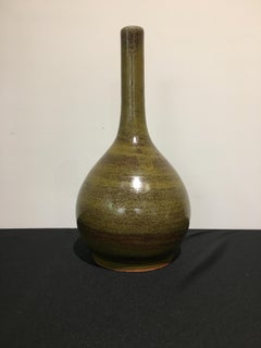 Chinese Eel Skin Glazed Stick Neck Vase, Qing Dynasty, 18th Century, China