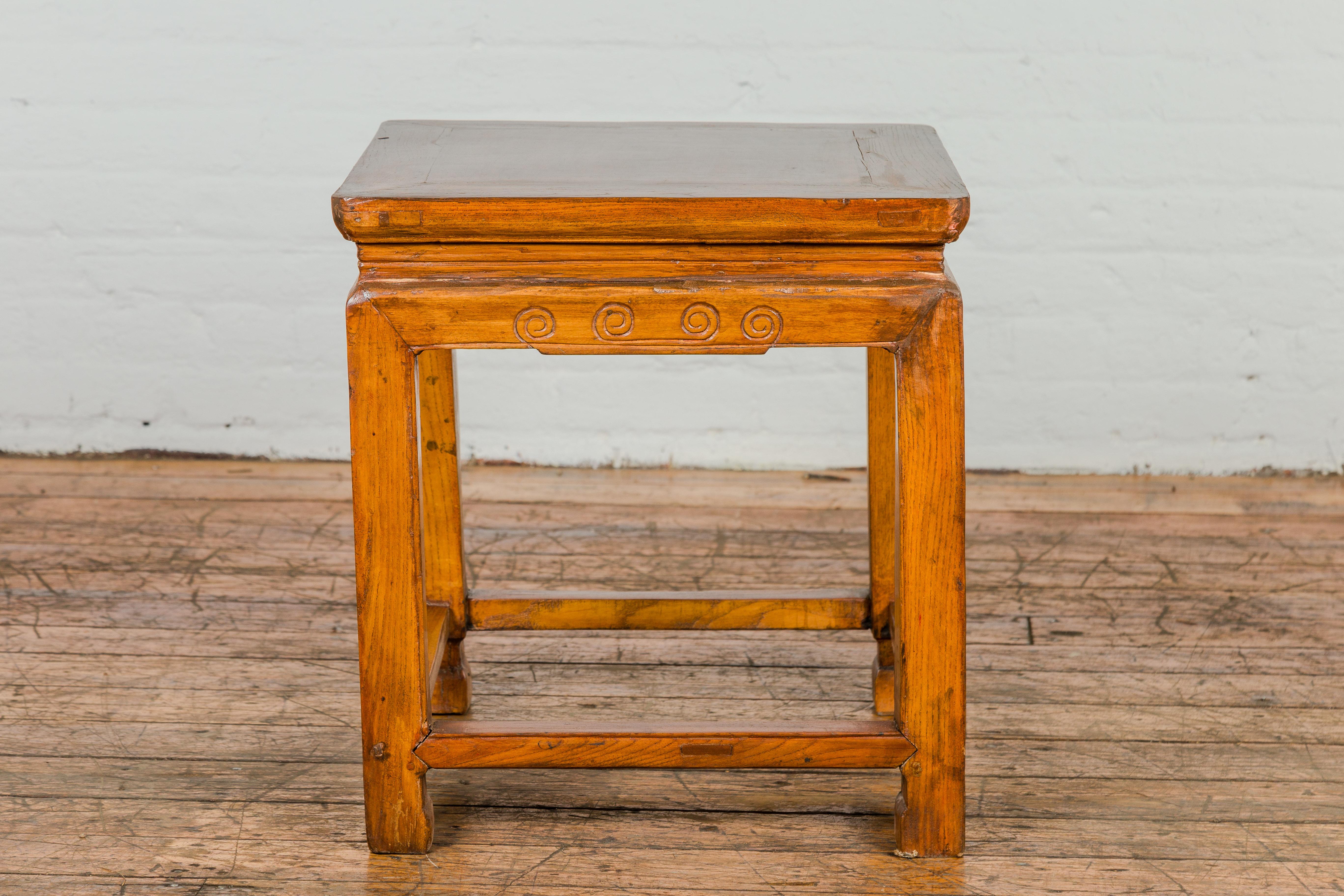 20th Century Chinese Elm Qing Dynasty Period Side Table with Horse Hoof Legs and Stretchers For Sale