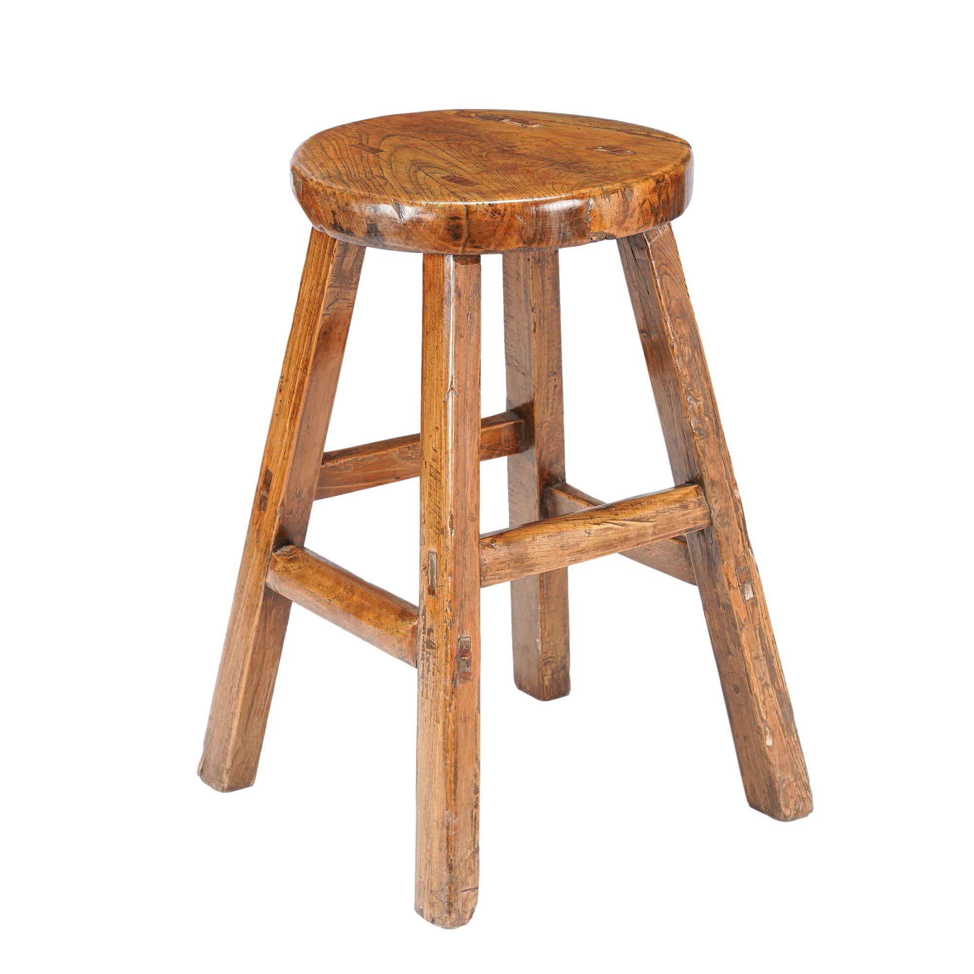 Chinois Tabouret à assise circulaire en bois d'orme chinois, C.I.C. 1875-1900 en vente