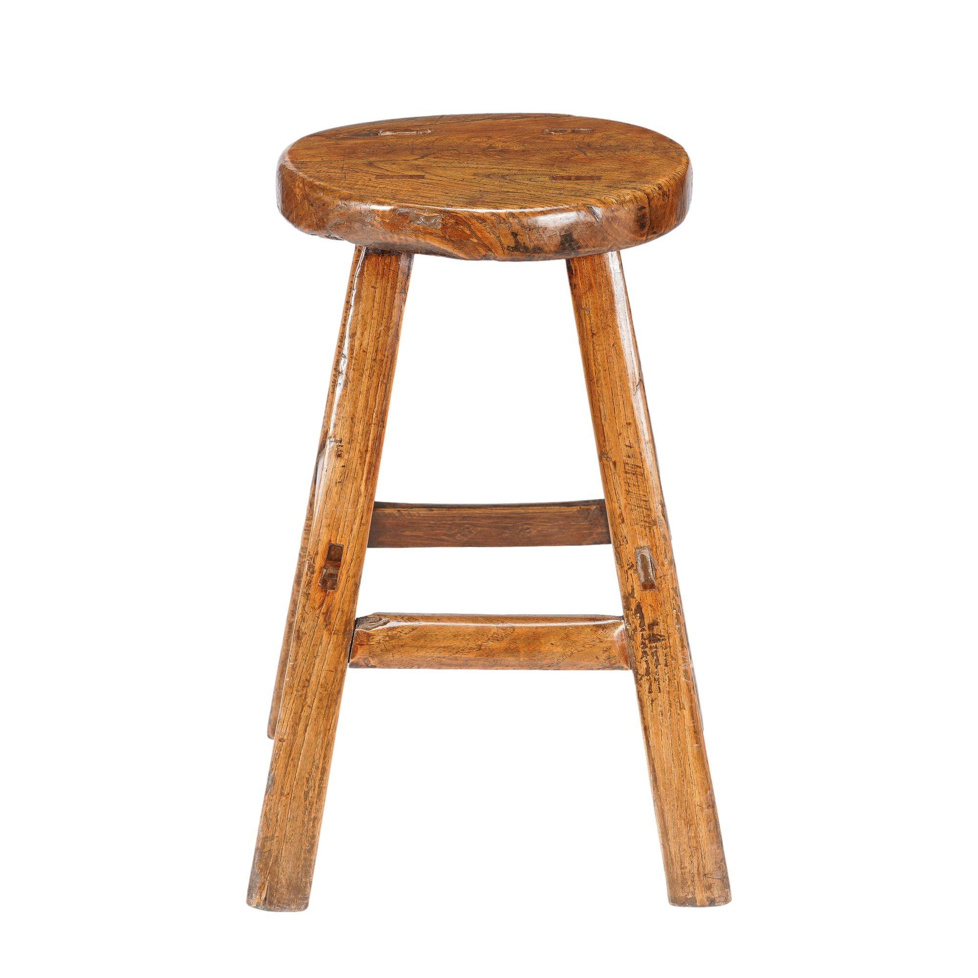 Tabouret à assise circulaire en bois d'orme chinois, C.I.C. 1875-1900 Bon état - En vente à Kenilworth, IL