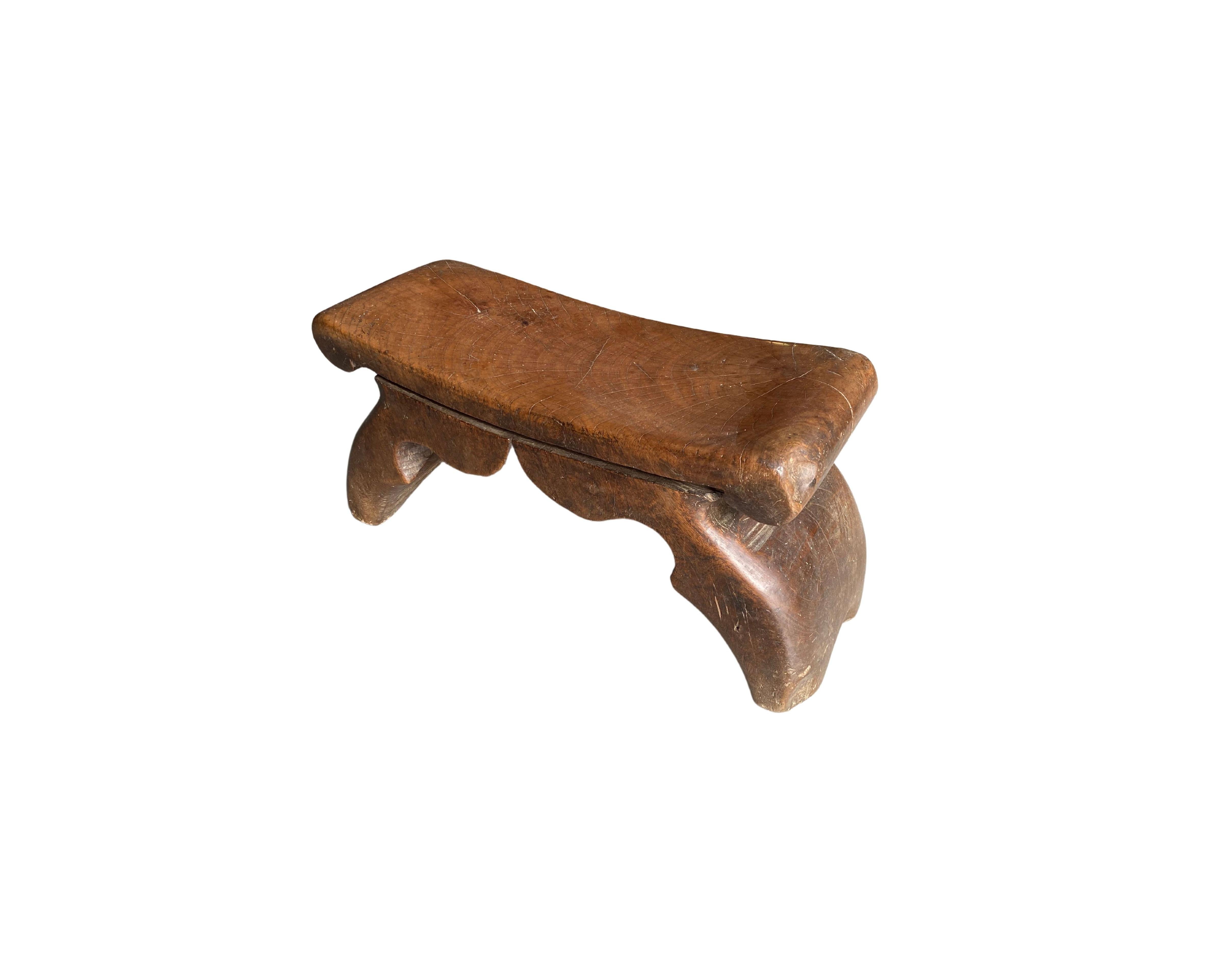 Other Chinese Elm Wood Headrest with Subtle Engravings from Early 20th Century For Sale