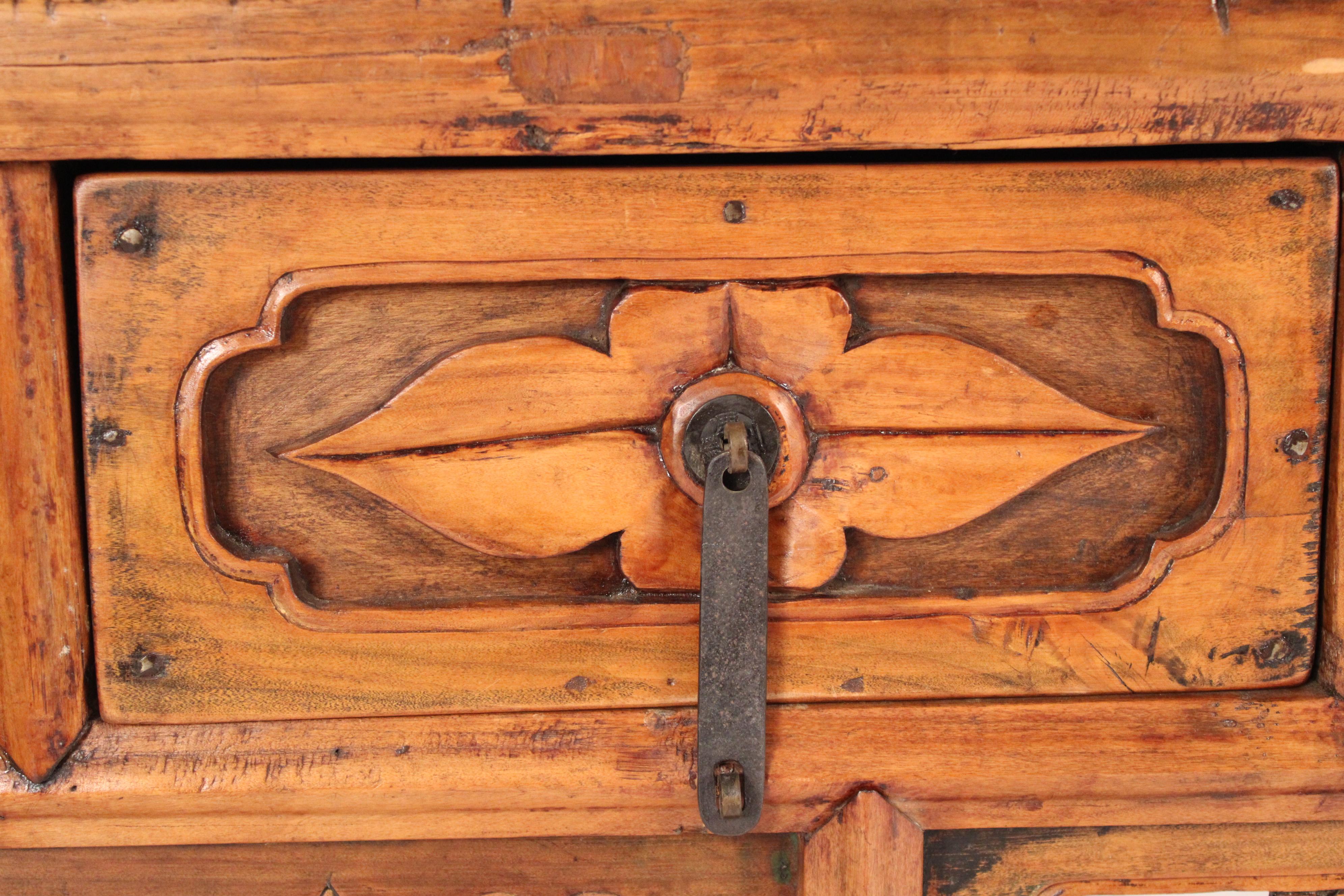 Credenza in legno di olmo cinese in vendita 3