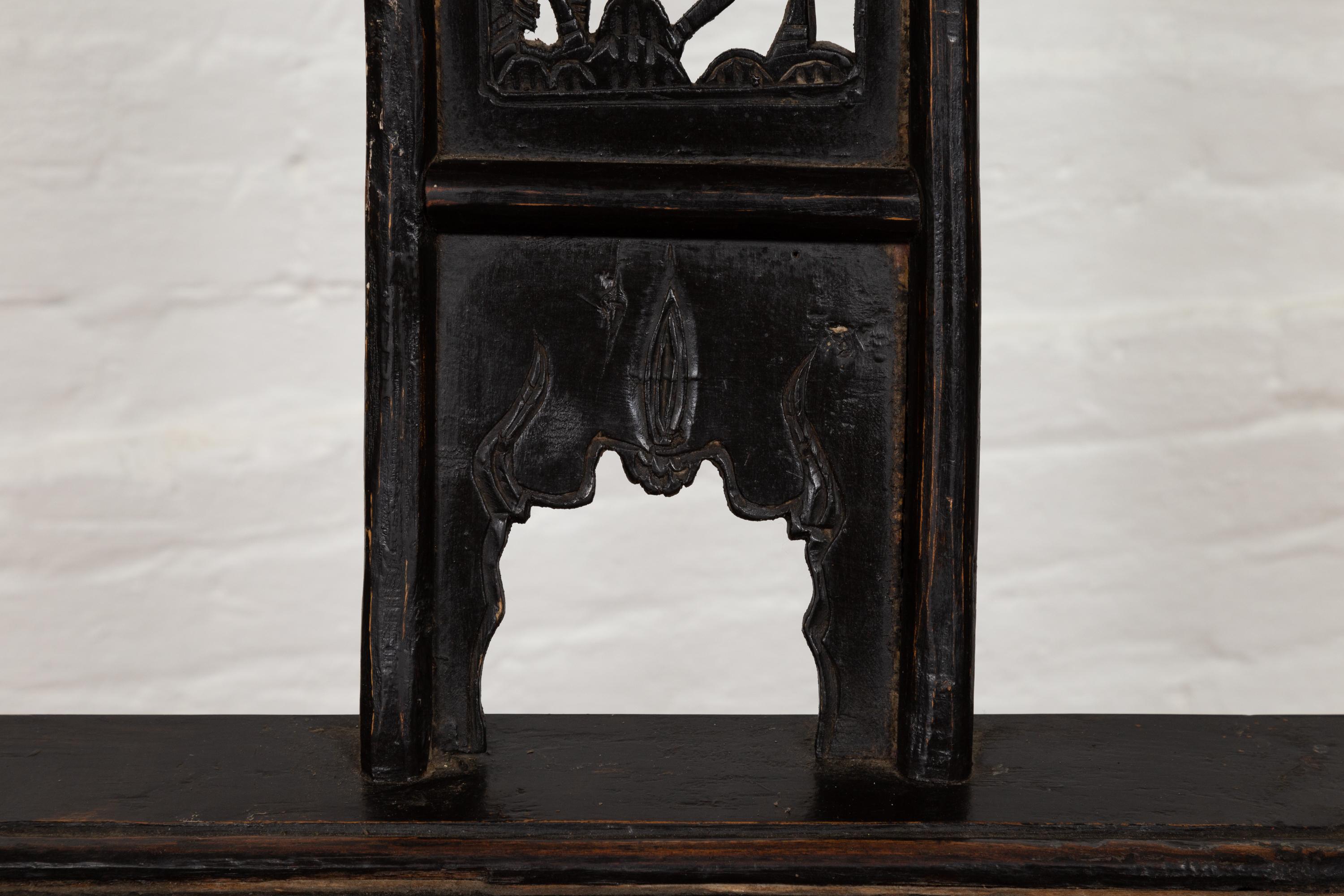 Chinese Elmwood Dark Patina Dengguayi Scholar's Lamp Armchair with Pierced Splat For Sale 3