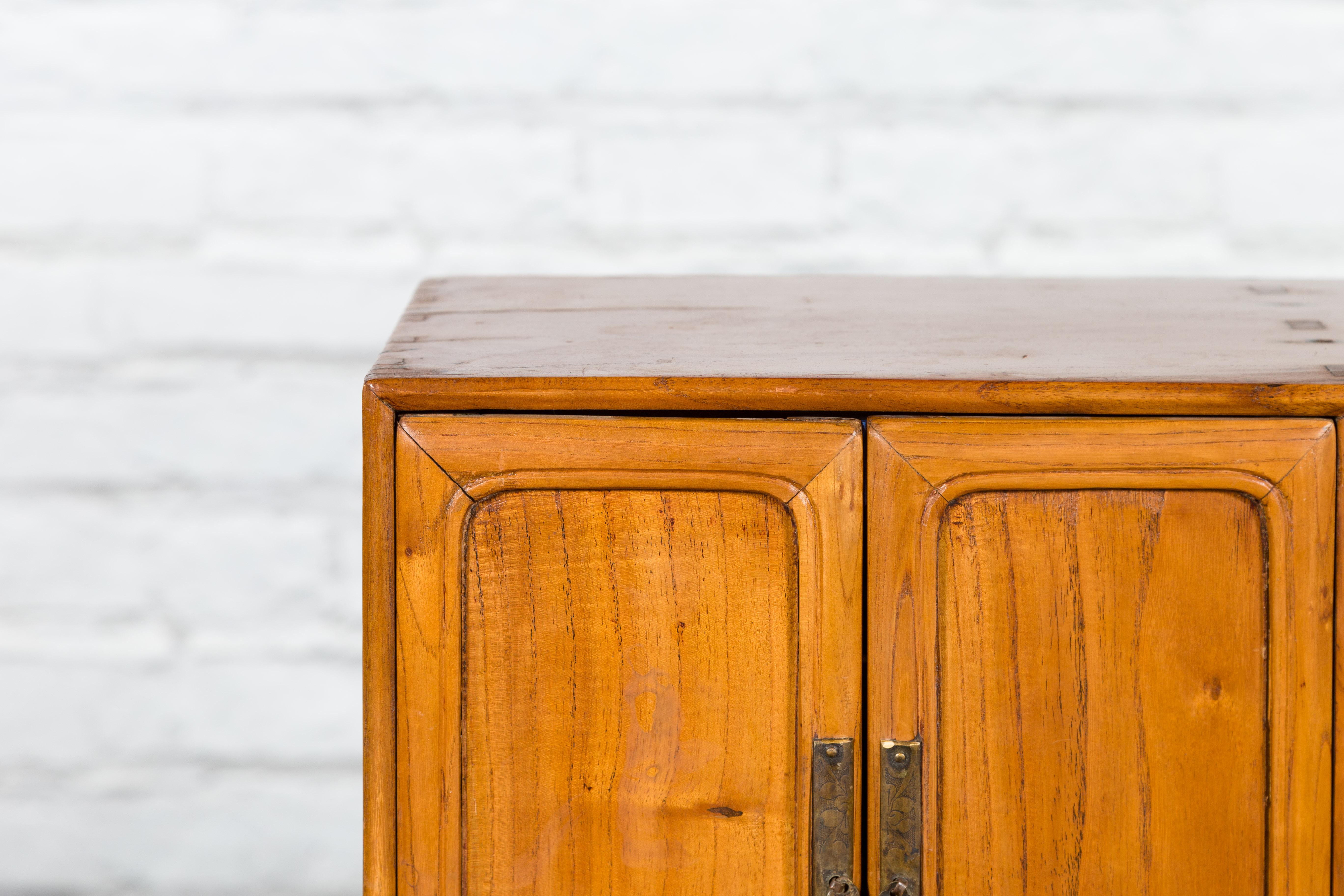 Chinese Elmwood Early 20th Century Makeup Chest with Doors and Drawers For Sale 1