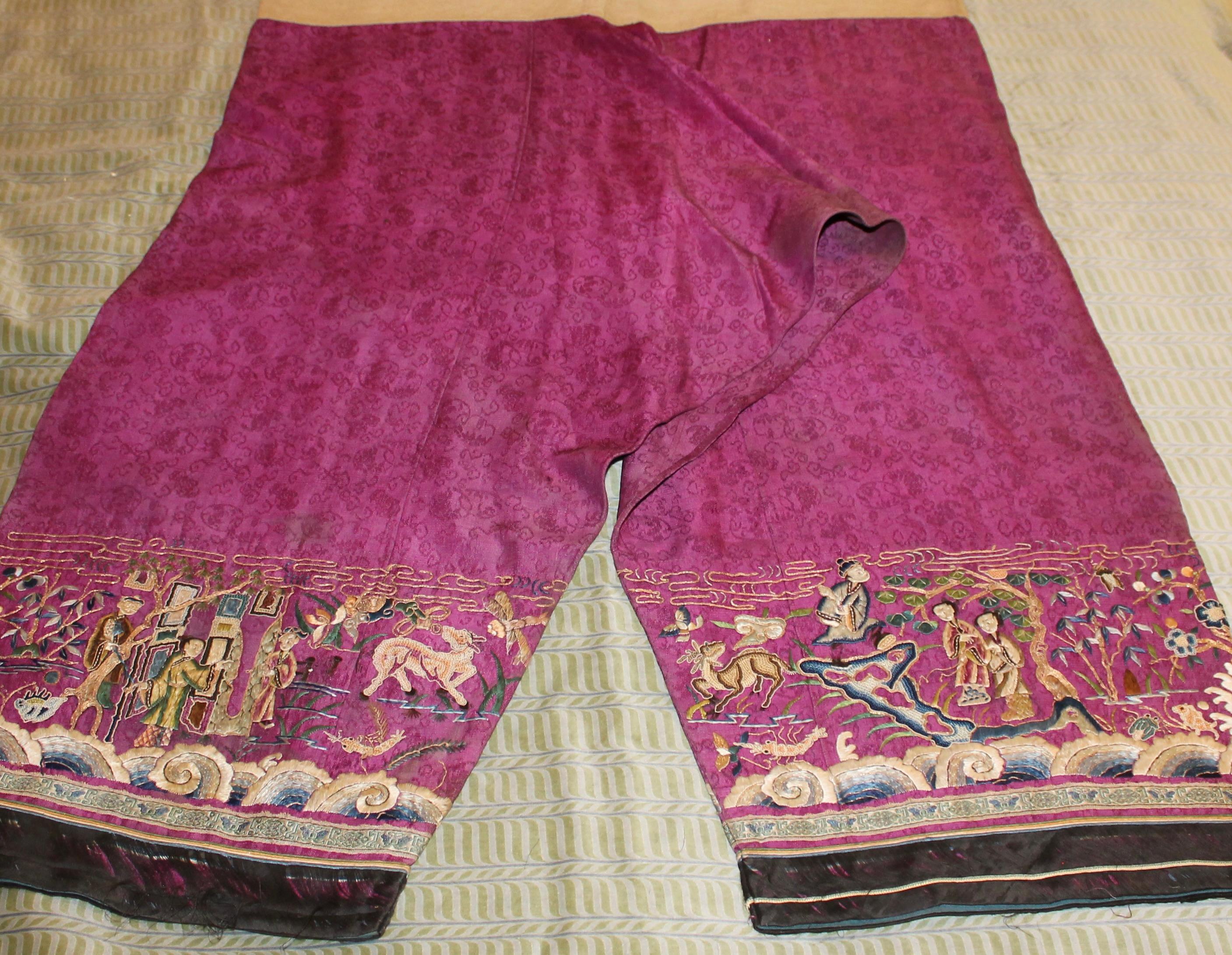 Chinesische bestickte Hosen im Angebot 5