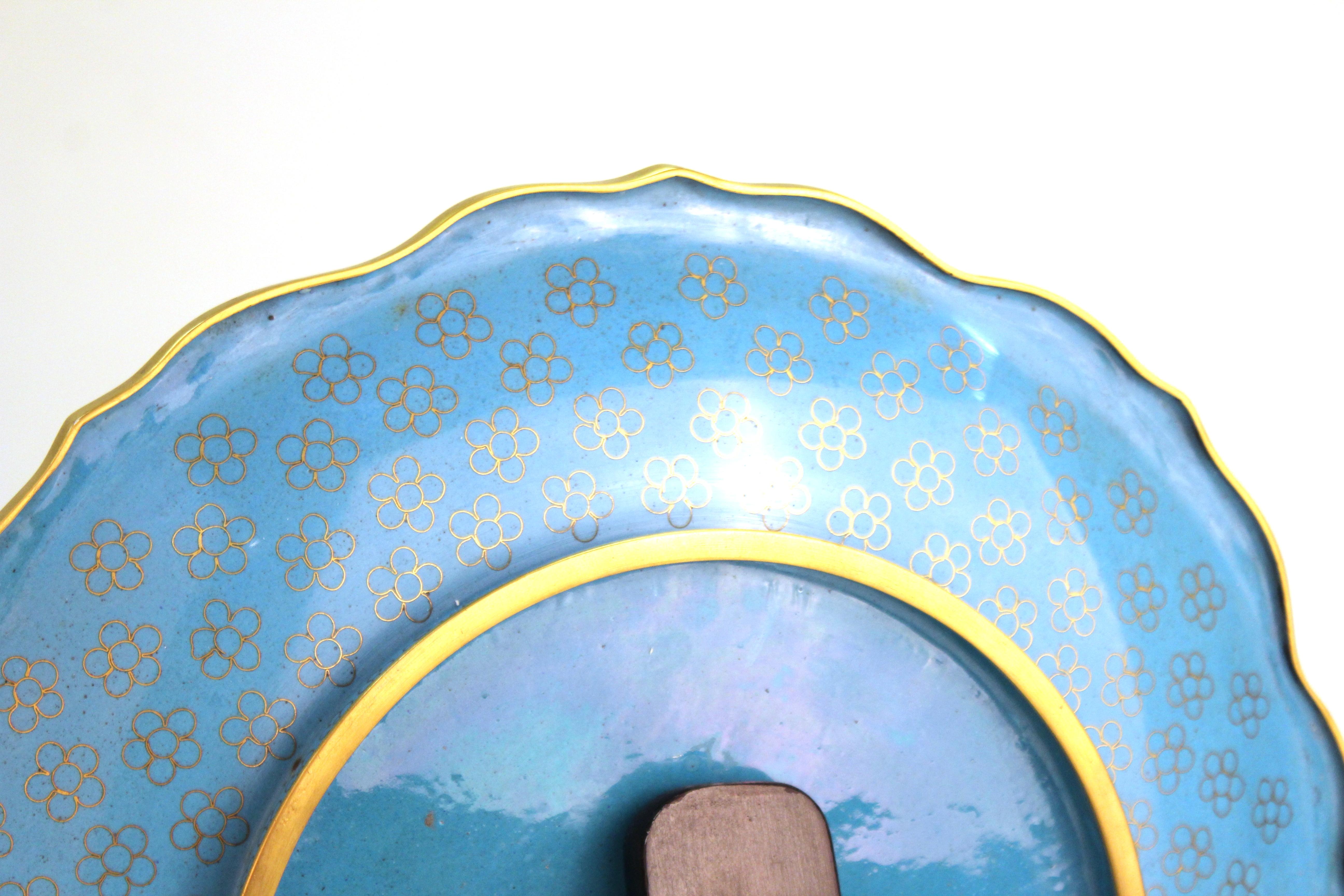 Chinesische Emaille-Cloisonn-Platte mit mehrfarbigem Blumenmotiv aus China im Angebot 2
