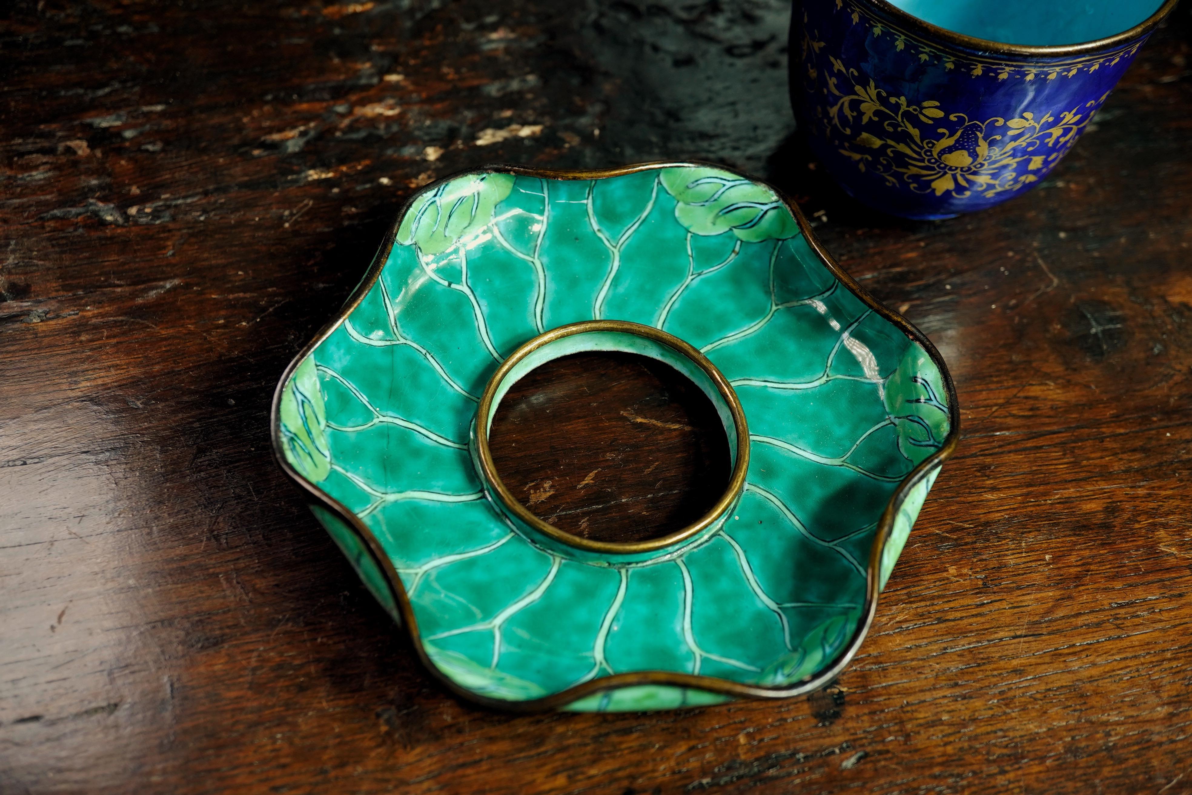 Chinese Enamel Cup in Lotus Leaf Stand, 18th Century In Fair Condition For Sale In Geelong, Victoria