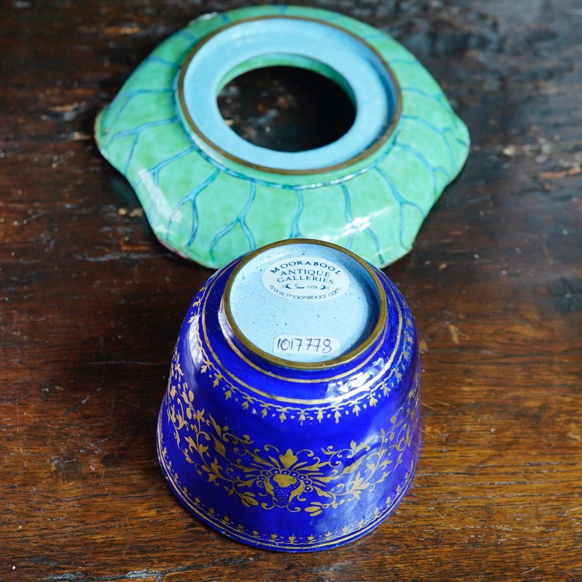 Chinese Enamel Cup in Lotus Leaf Stand, 18th Century For Sale 1