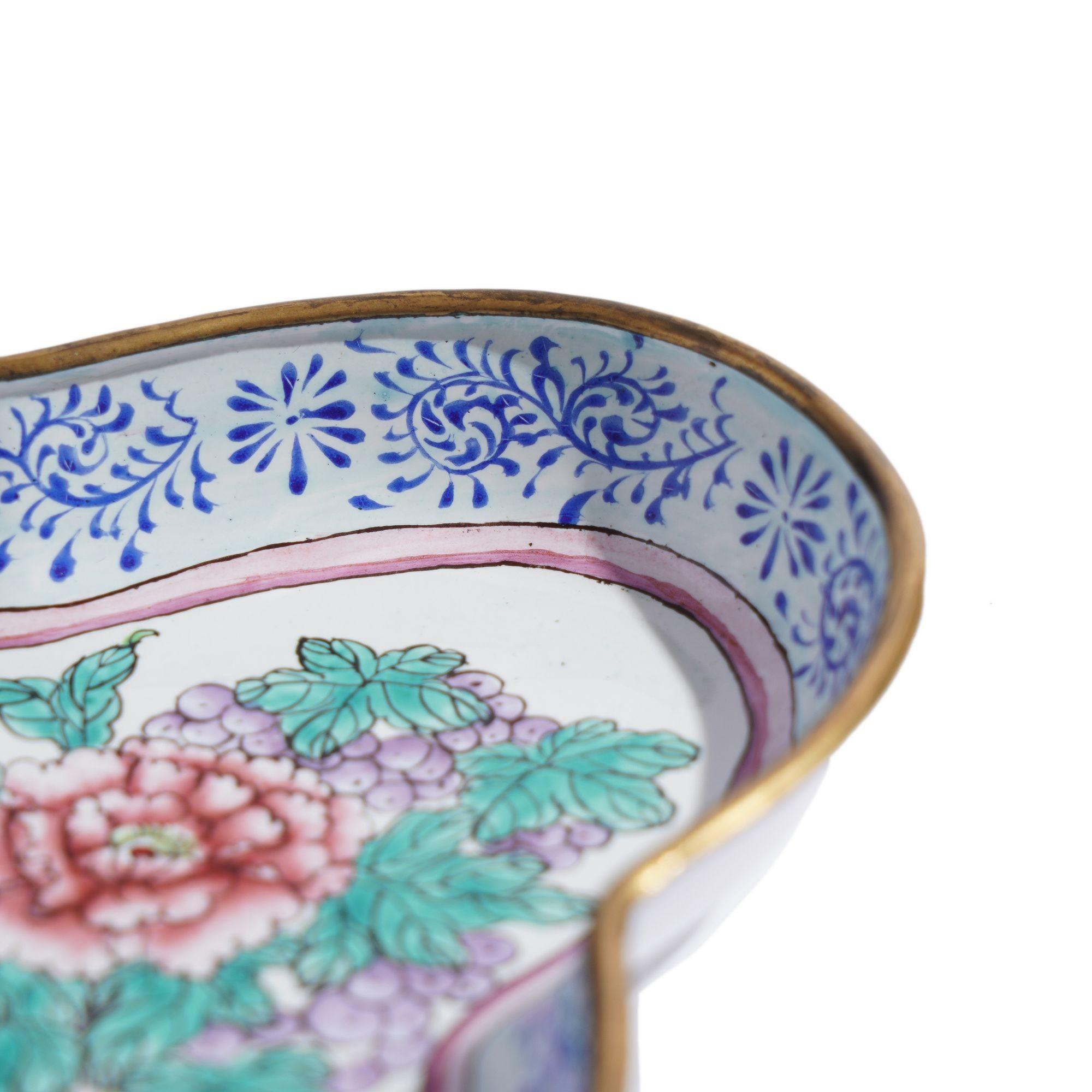 Enamel Chinese enameled butterfly shaped pin tray, c. 1950 For Sale