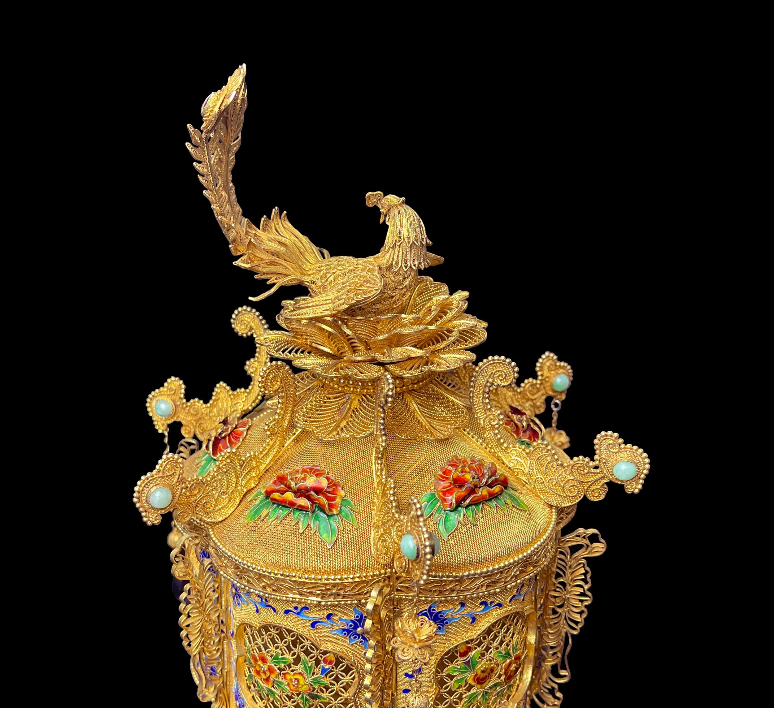 20th Century Chinese Enameled & Jeweled Gilt Silver Filigree Work Potpourri Urn, Circa 1900 For Sale