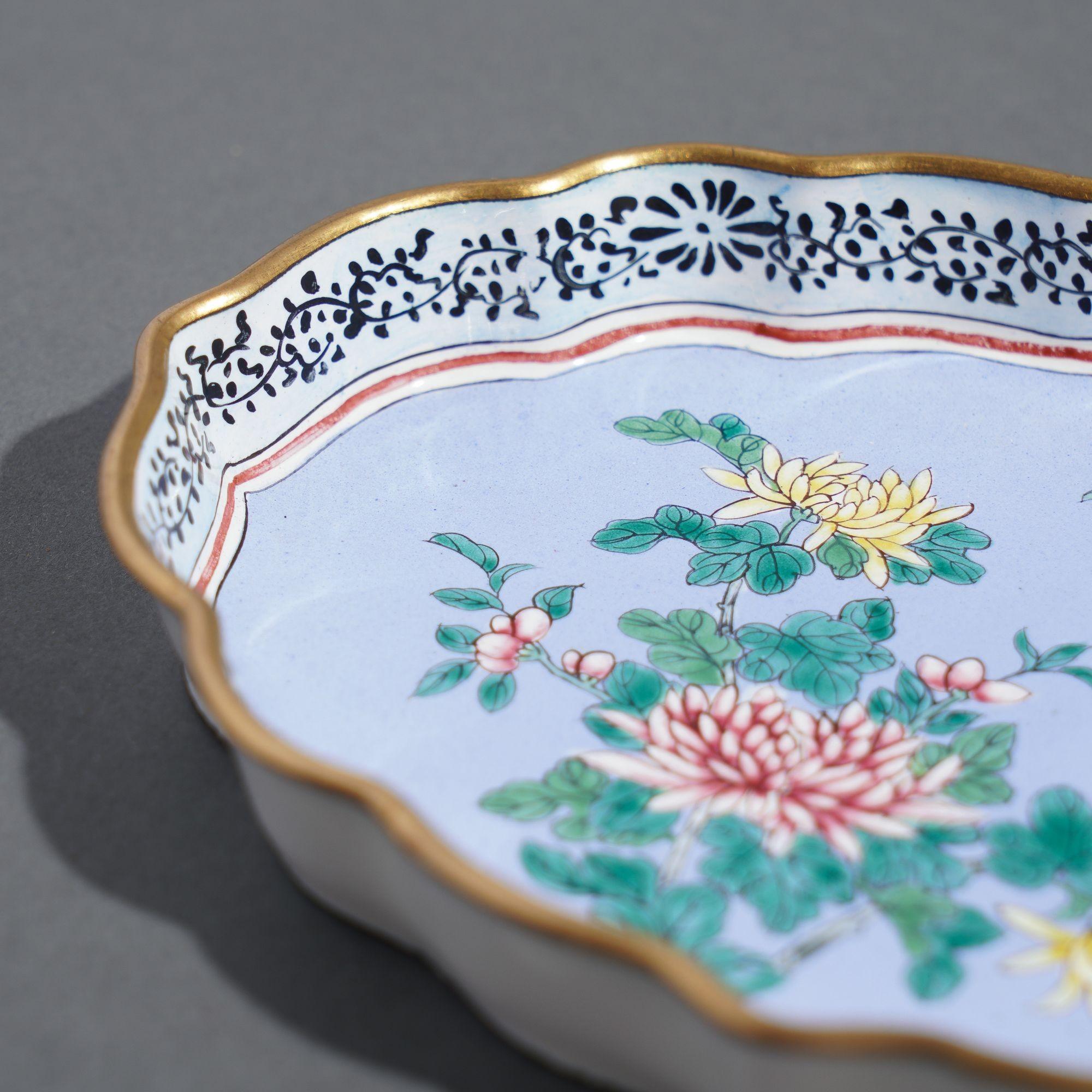 20th Century Chinese enameled pin tray decorated with mums & cherry blossoms, 1950's For Sale