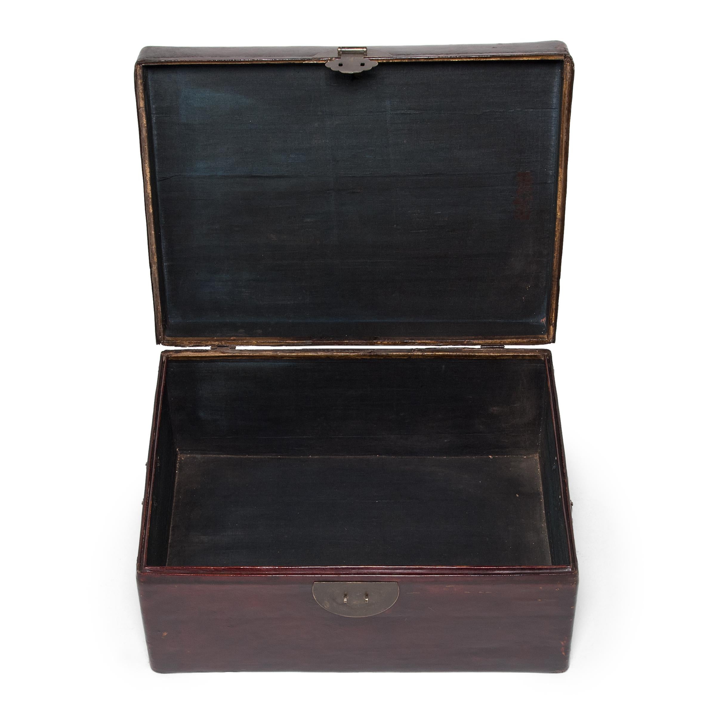 Chinese Essential Hide Trunk, c. 1900 In Good Condition In Chicago, IL