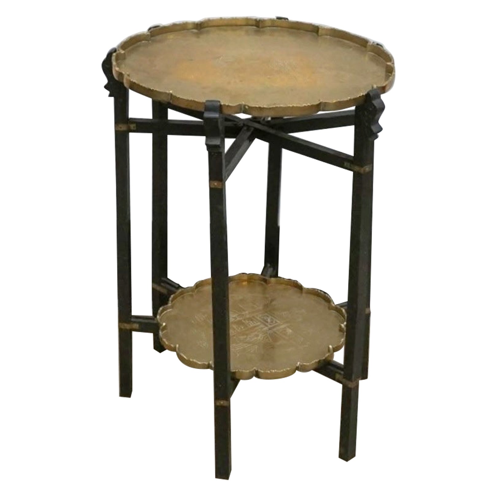 Table d'appoint chinoise pliante à plateau en laiton gravé