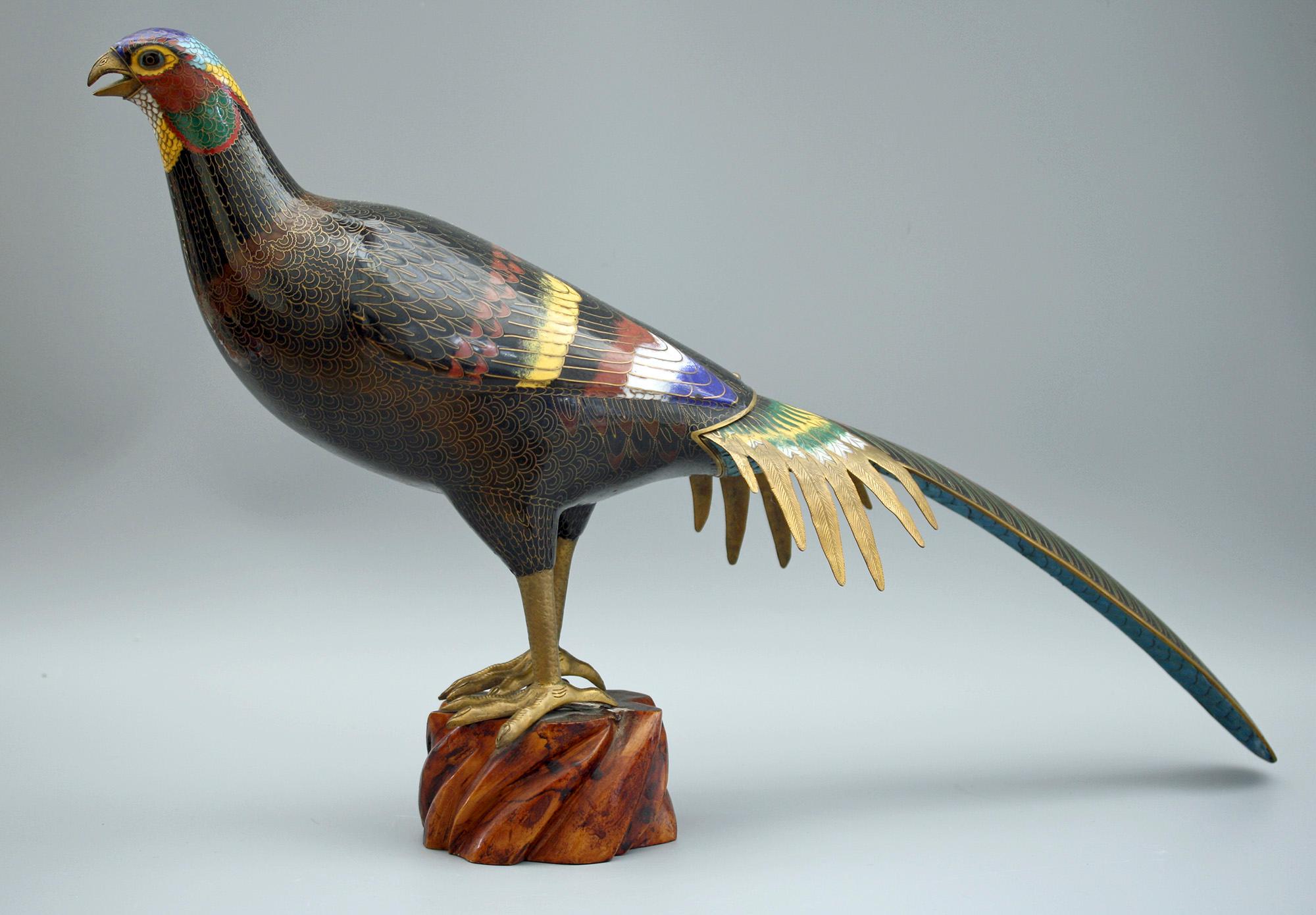 Chinese Exceptional and Large Cloisonne Enamel Pheasant Sculpture, 20th Century For Sale 10