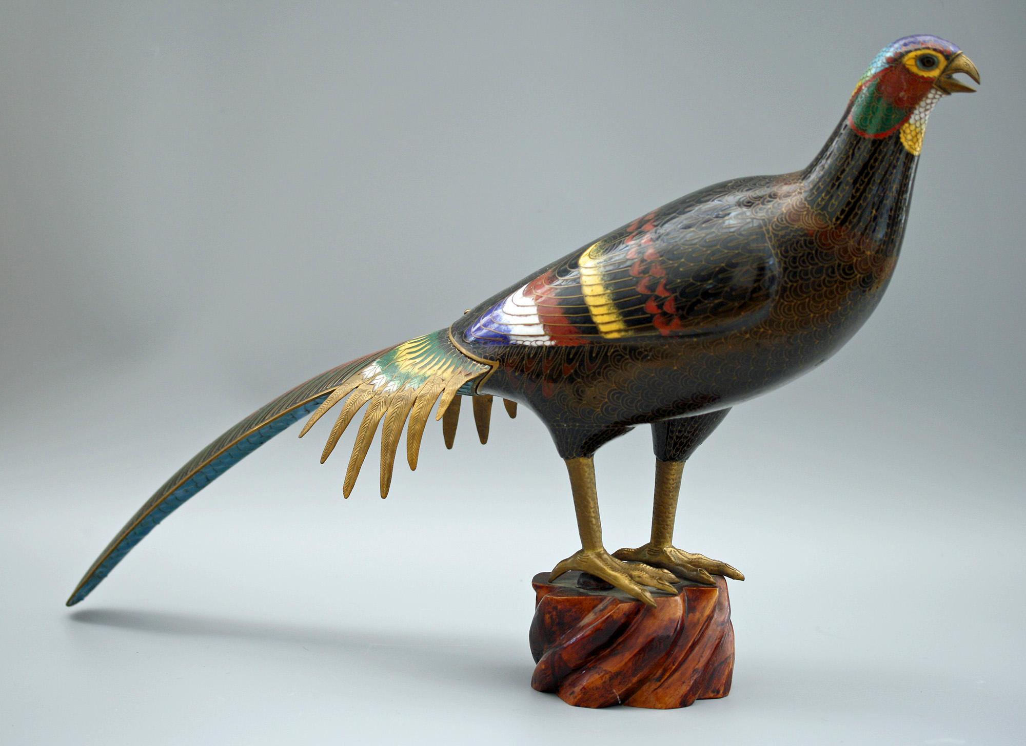 Chinese Exceptional and Large Cloisonne Enamel Pheasant Sculpture, 20th Century For Sale 11