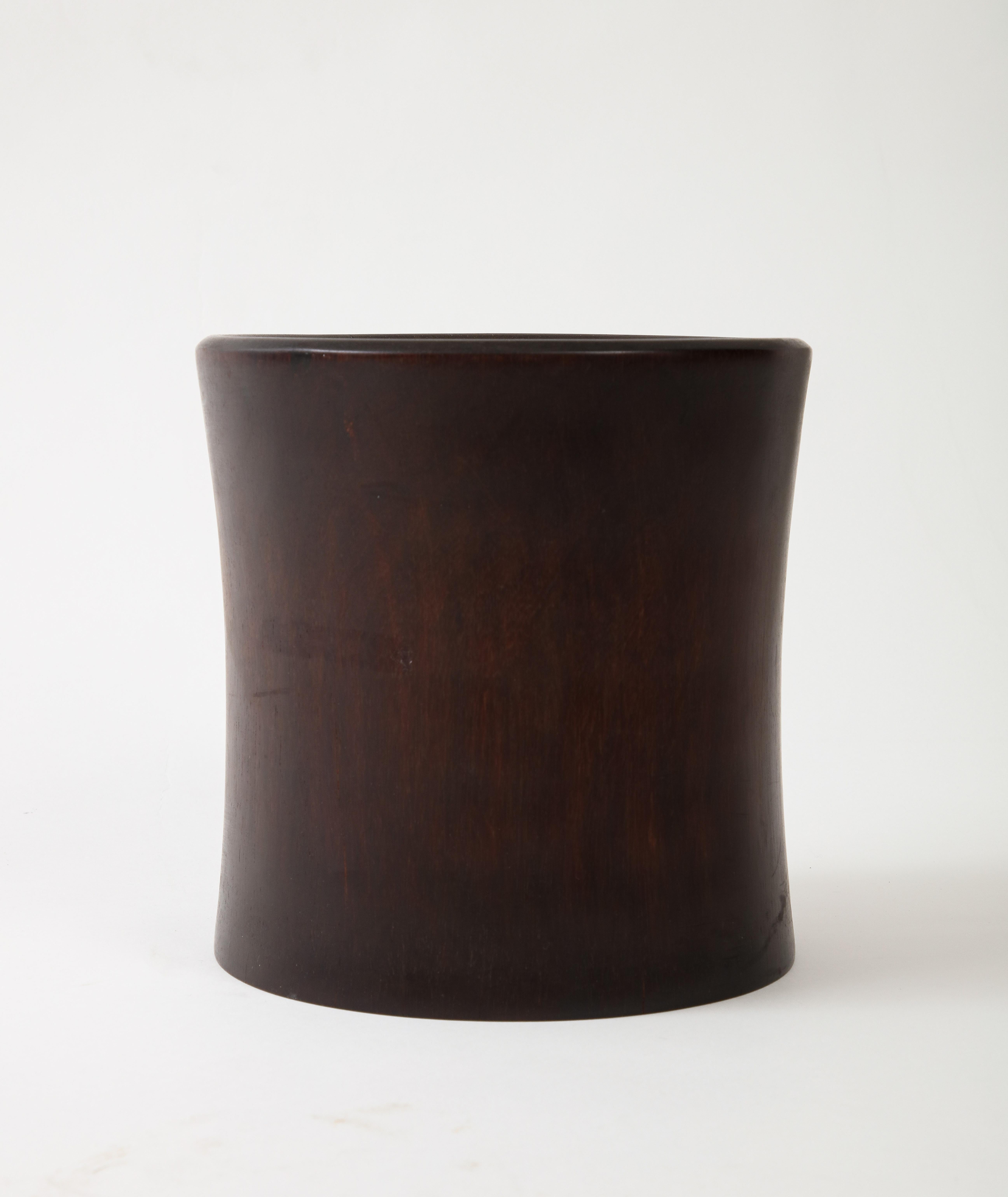 Vaso a spazzola in legno esotico della Cina

