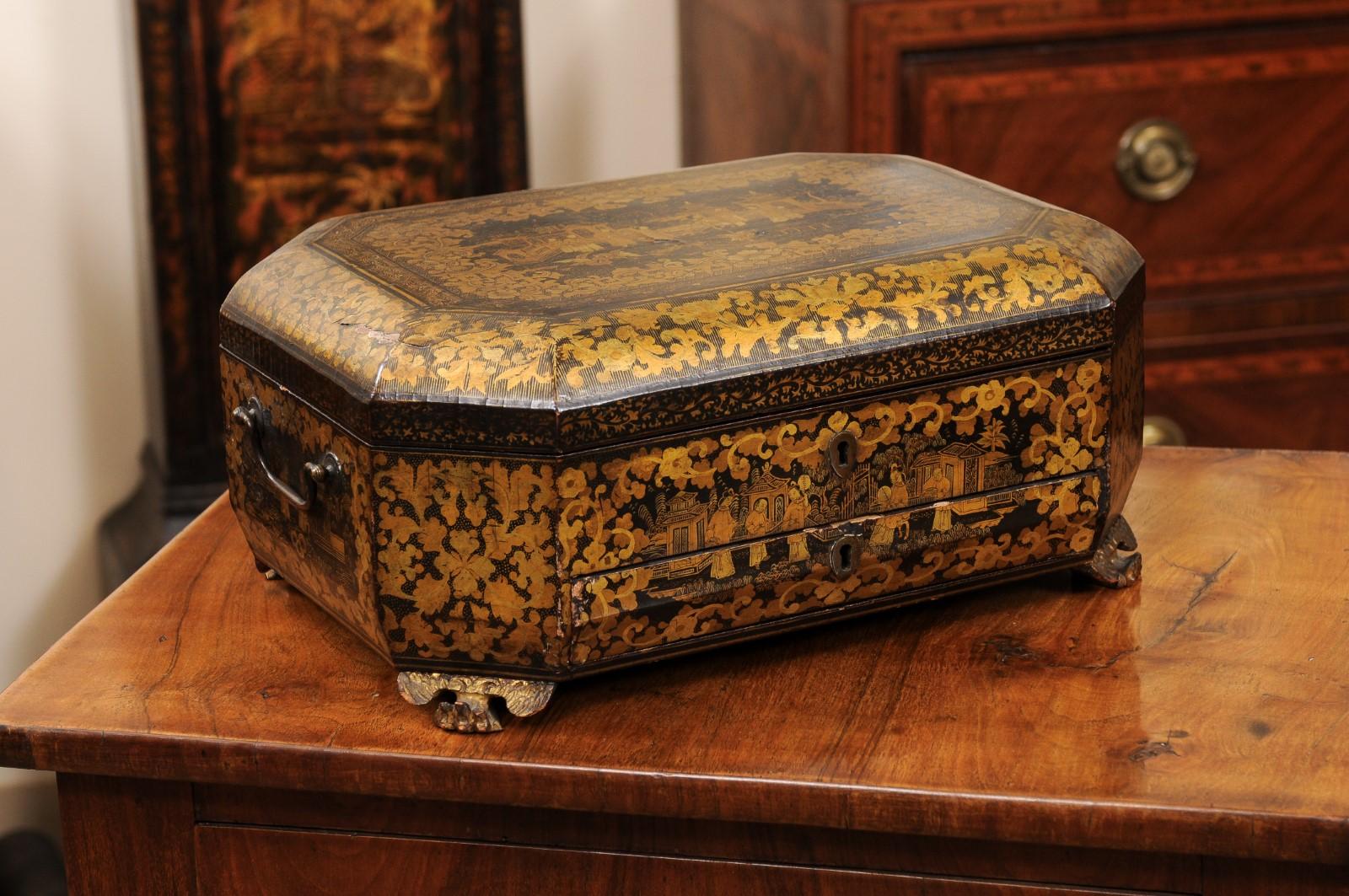 Wood Chinese Export 19th Century Chinoiserie Black Lacquered Sewing Box For Sale