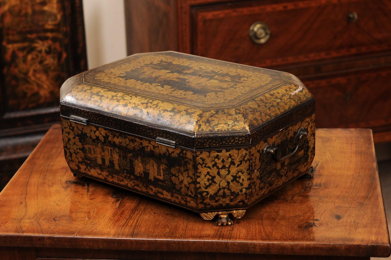Chinese Export 19th Century Chinoiserie Black Lacquered Sewing Box For Sale 6
