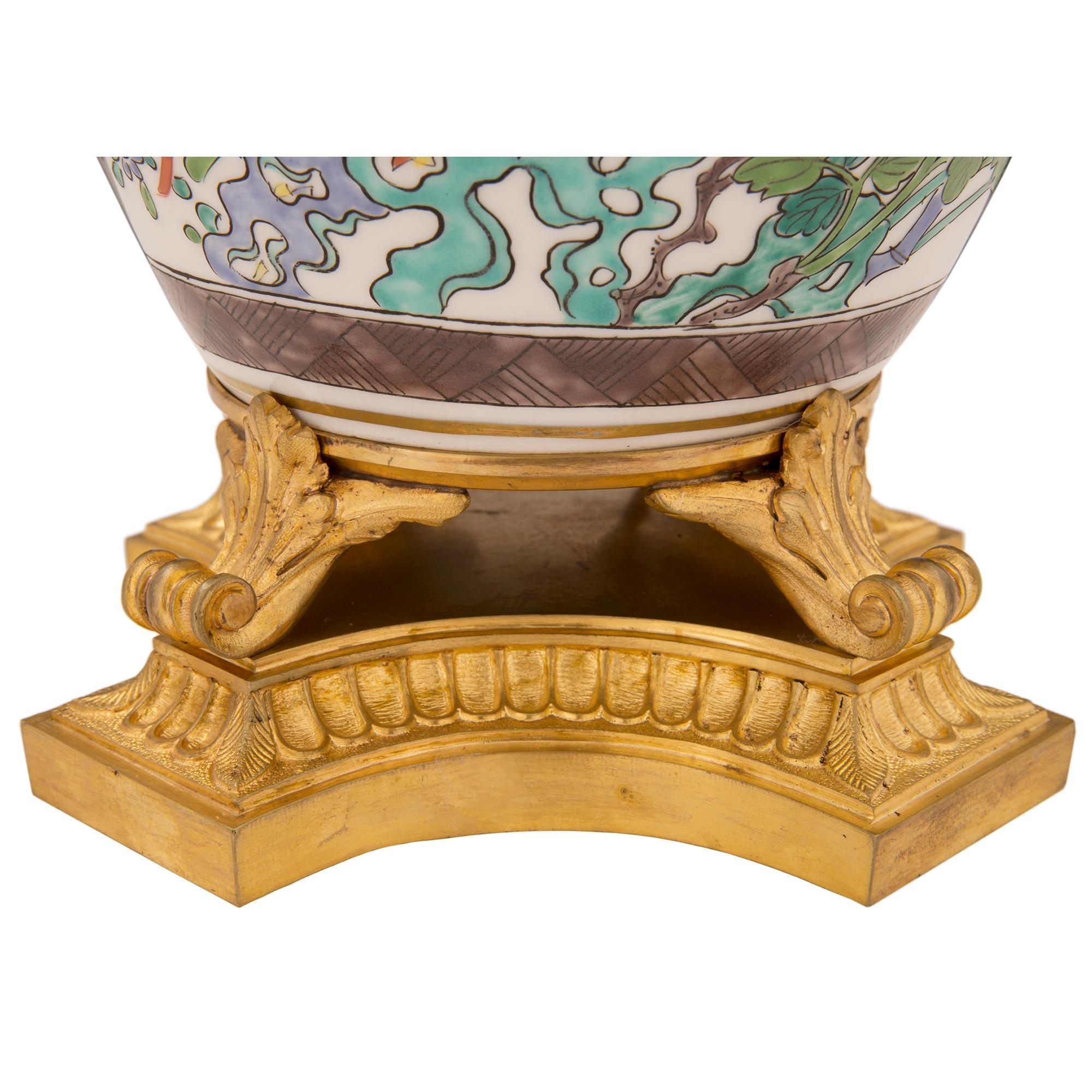 Lampe d'exportation chinoise du 19ème siècle en porcelaine Famille Verte 1