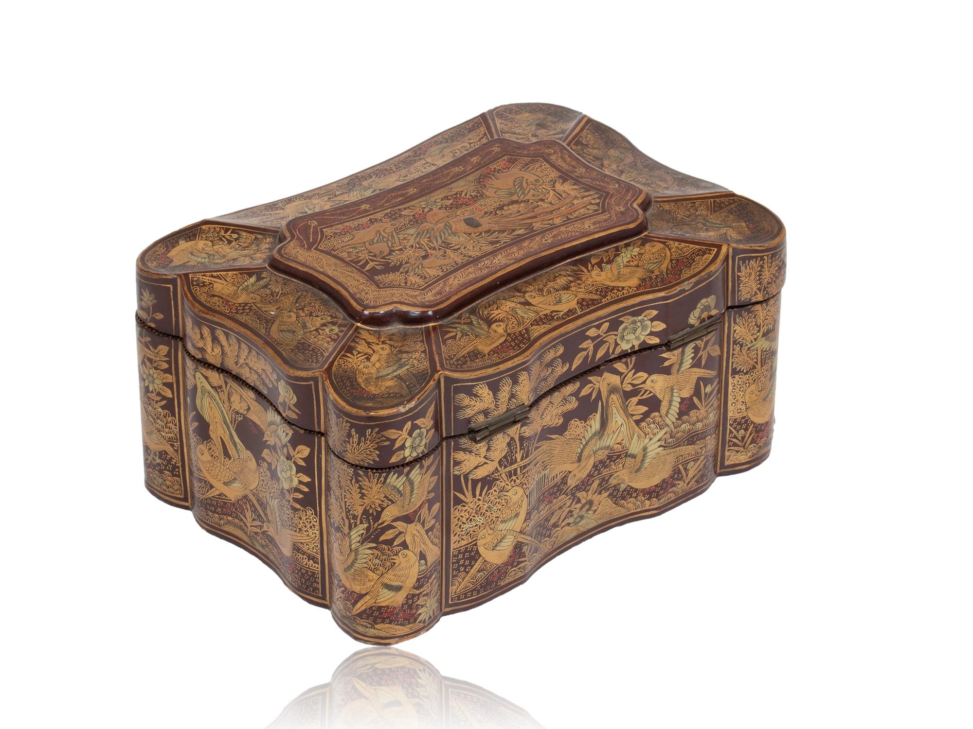 Hand-Carved Chinese Export Antique Lacquer Tea Caddy For Sale