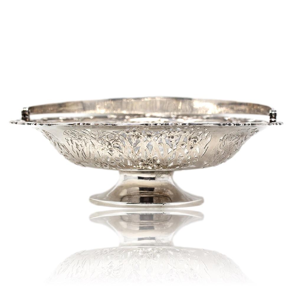 Chinese Export Antique Silver Basket by Wang Hing In Good Condition For Sale In Newark, England