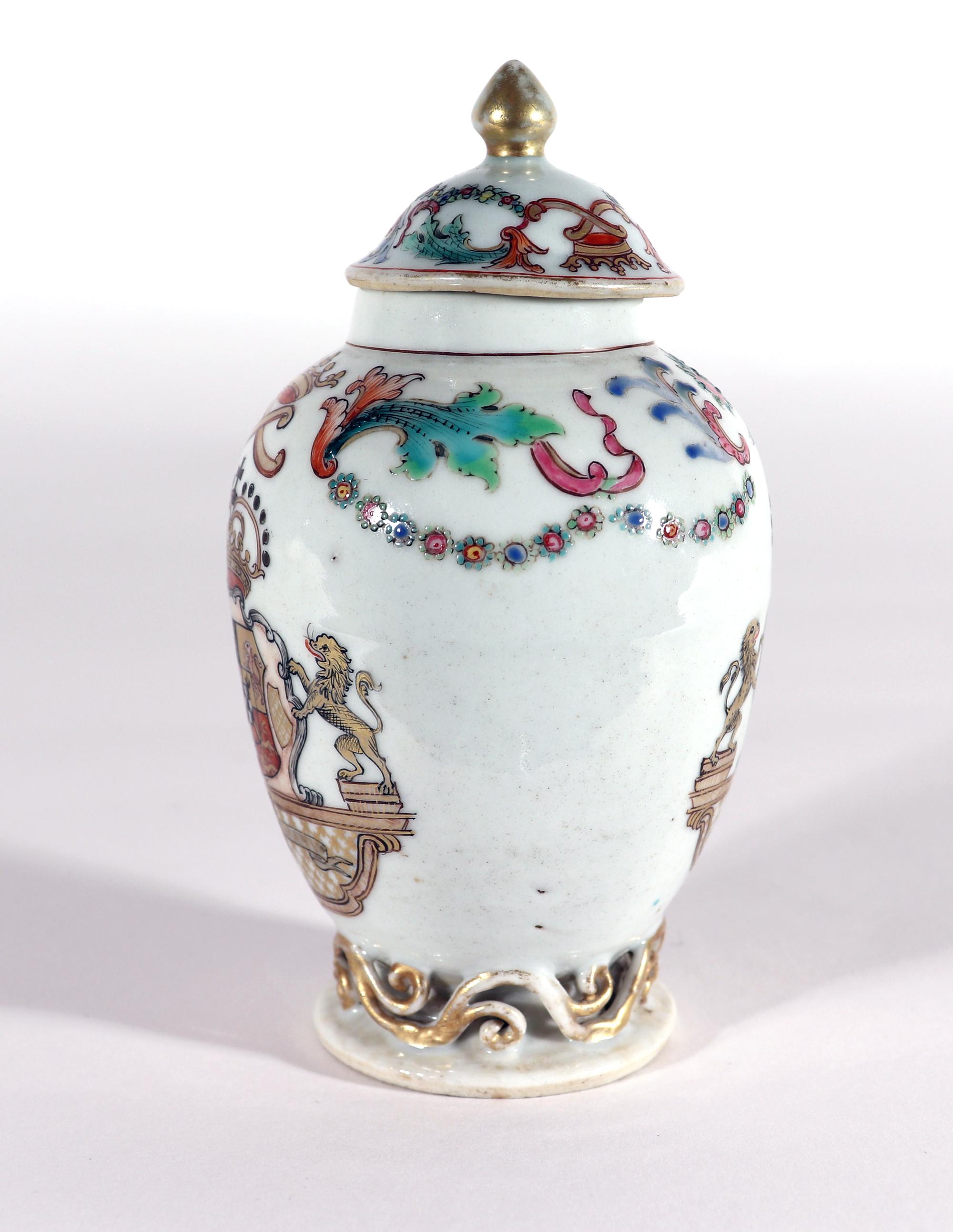 Chinese Export Armorial Porcelain Tea Caddy, Arms of Prince Willem IV of Orange In Good Condition In Downingtown, PA