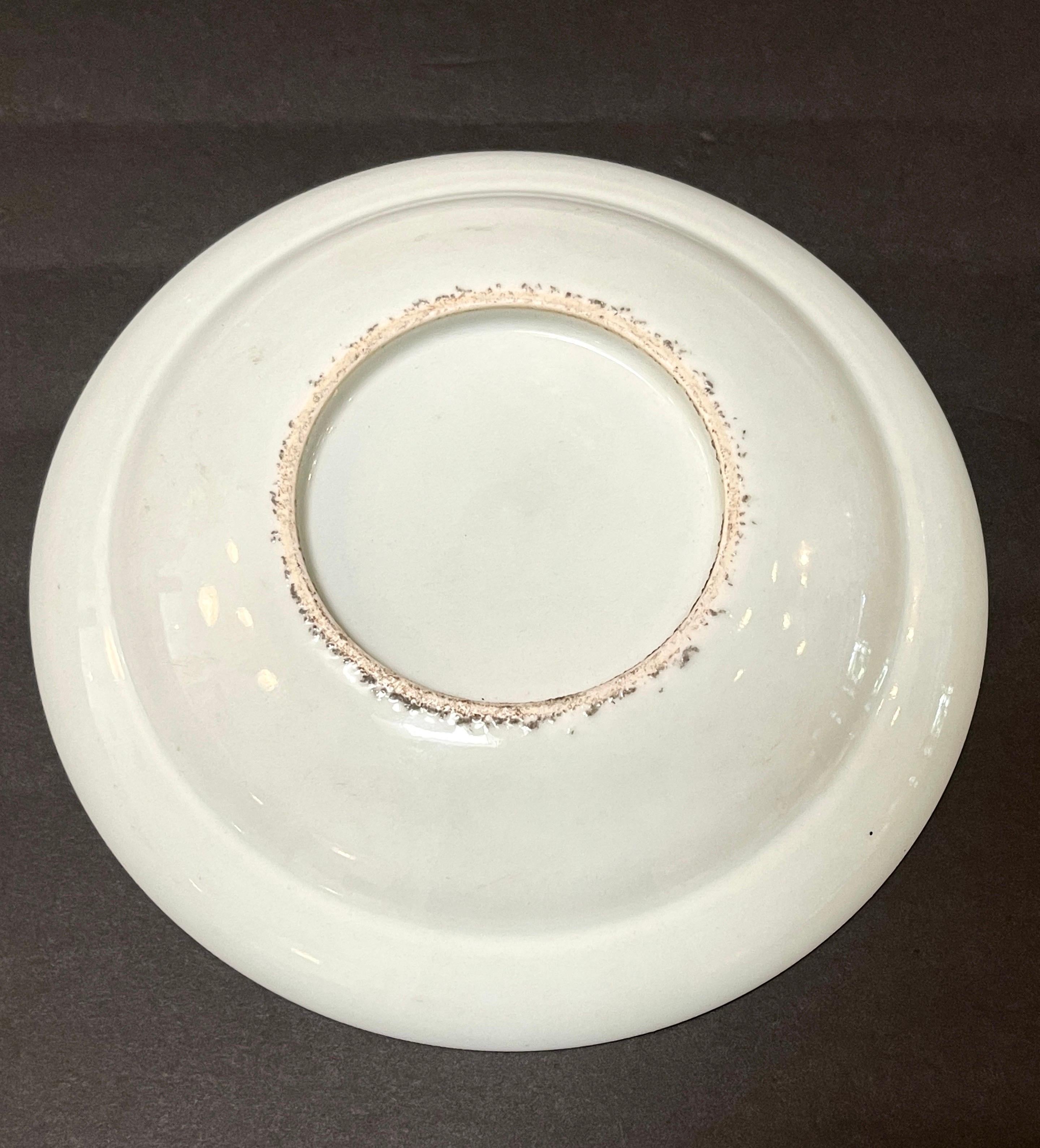 Porcelaine Assiette à soupe armoriée d'exportation chinoise du service Marquis De Almendares, 1842 en vente