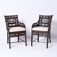 Pareja de sillas y soporte de bambú y ratán de exportación china