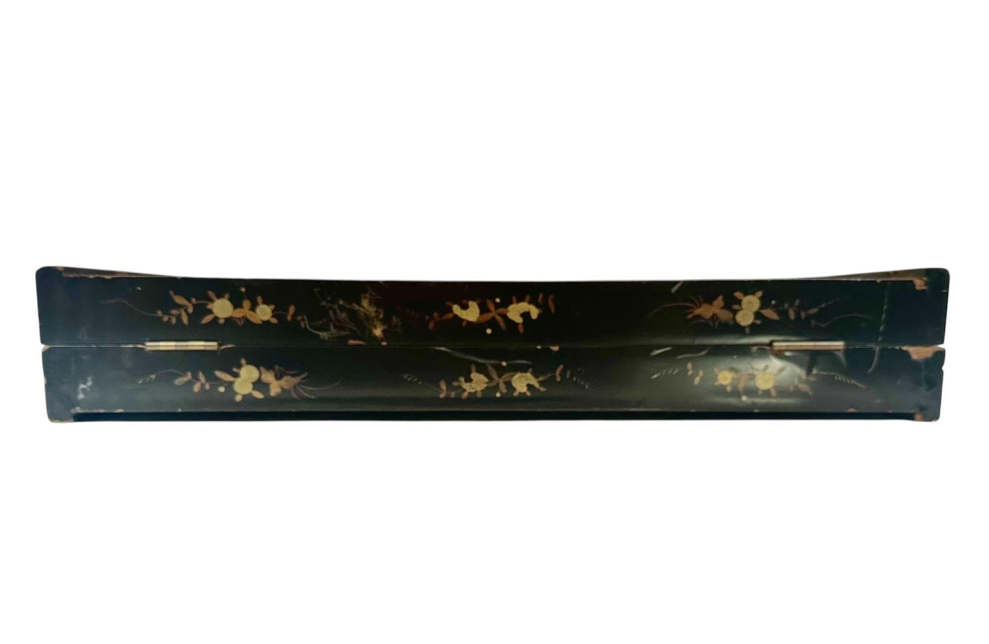 Caja plegable de ajedrez y backgammon de laca negra de exportación china en venta 1