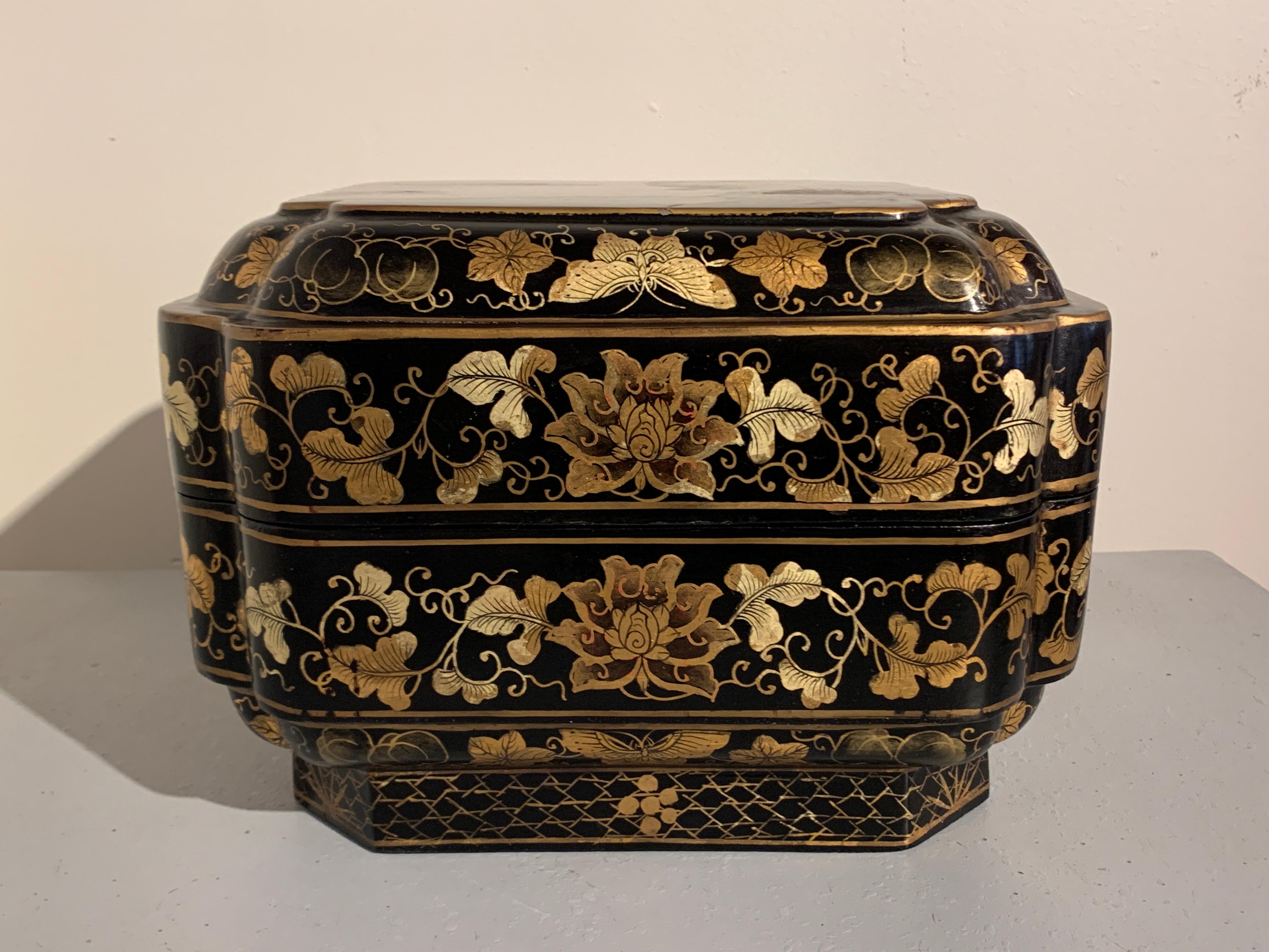 Qing Chinese Export Black Lacquer Gilt Painted Box, Mid 20th Century, China For Sale