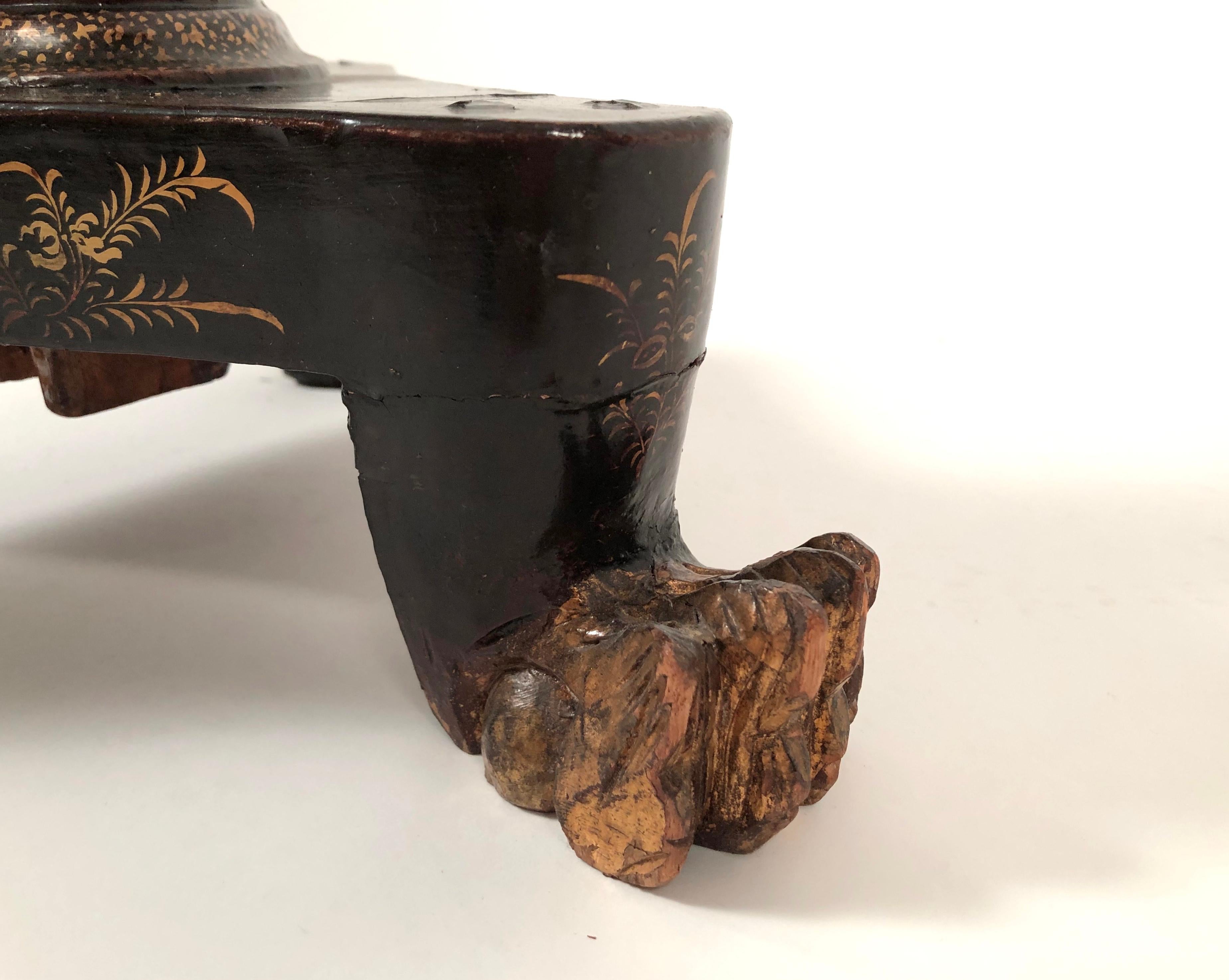 Chinese Export Black Lacquered and Penwork Gilt Games Table, circa 1810 7