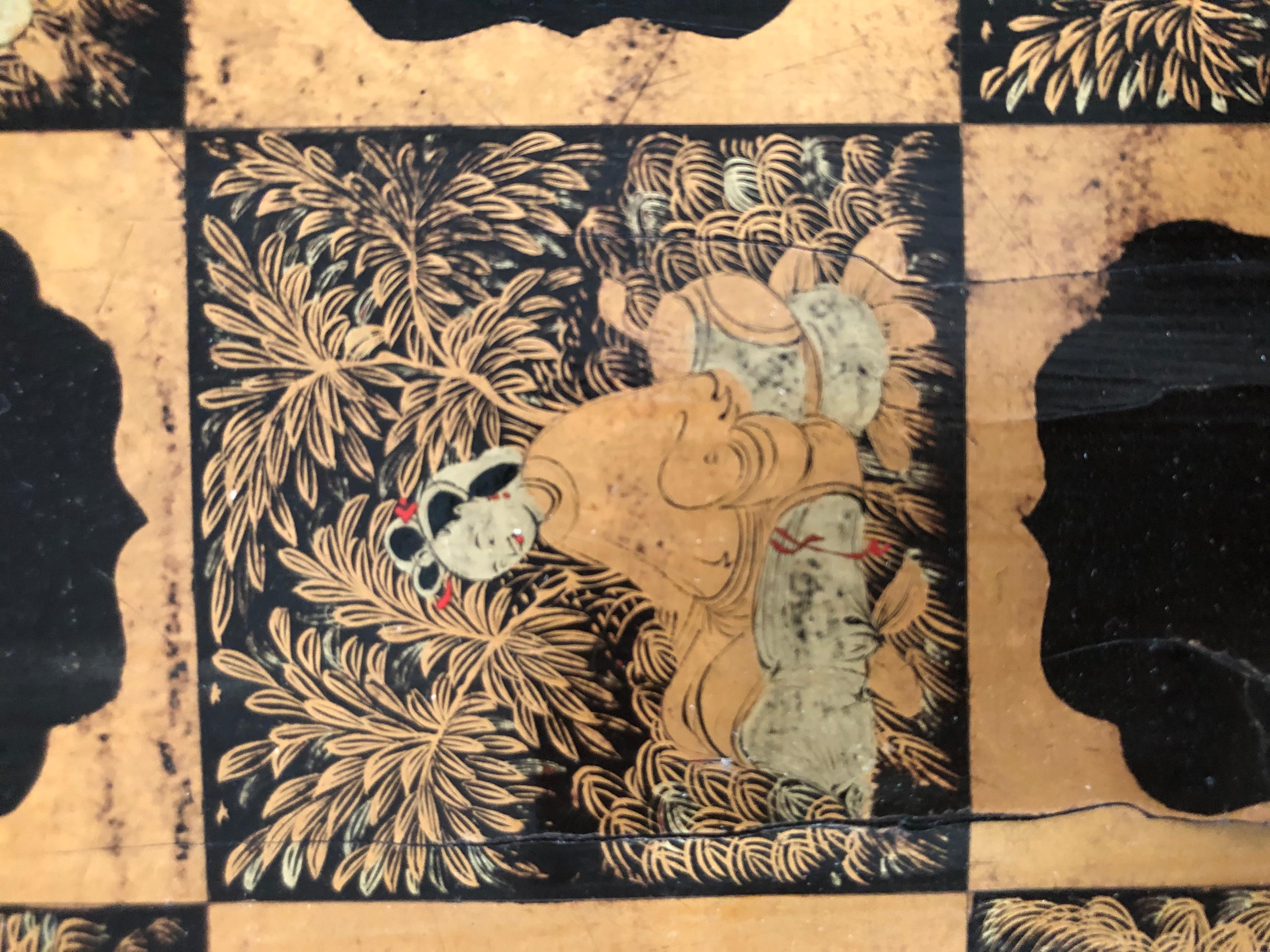 Chinese Export Black Lacquered and Penwork Gilt Games Table, circa 1810 1