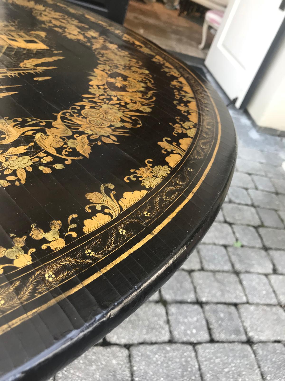 Chinese Export Black Lacquered Tilt Top Table, circa 1820s 2