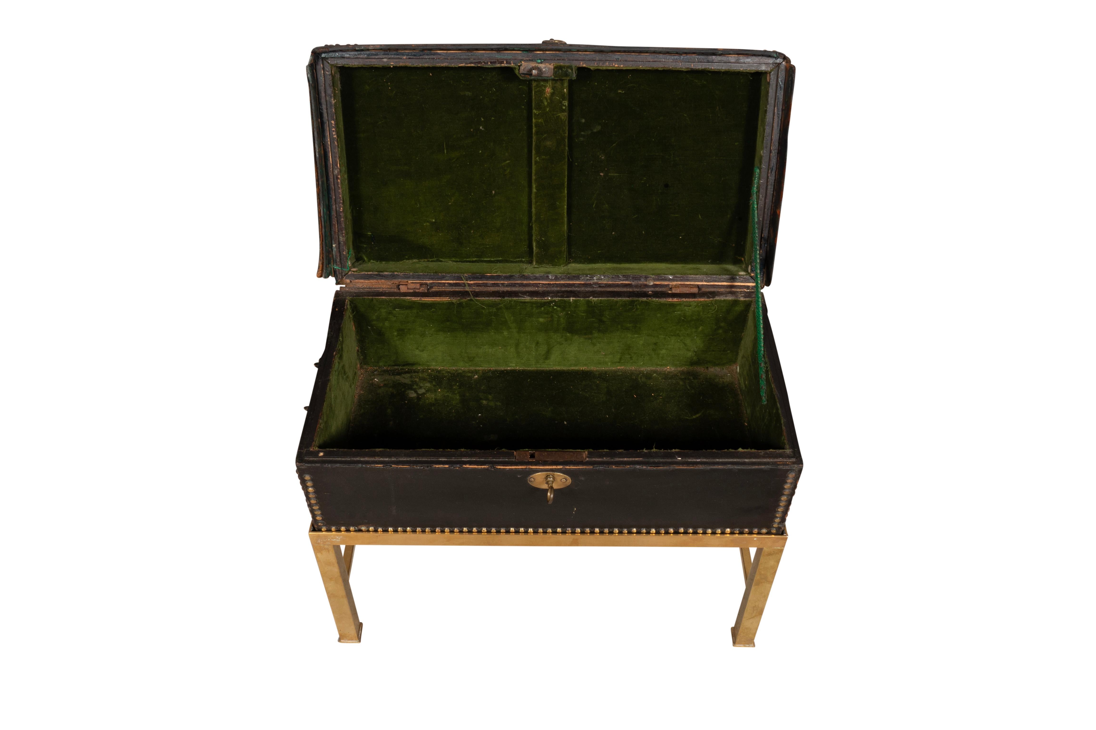 Caja de cuero negro de exportación china con soporte en venta 5