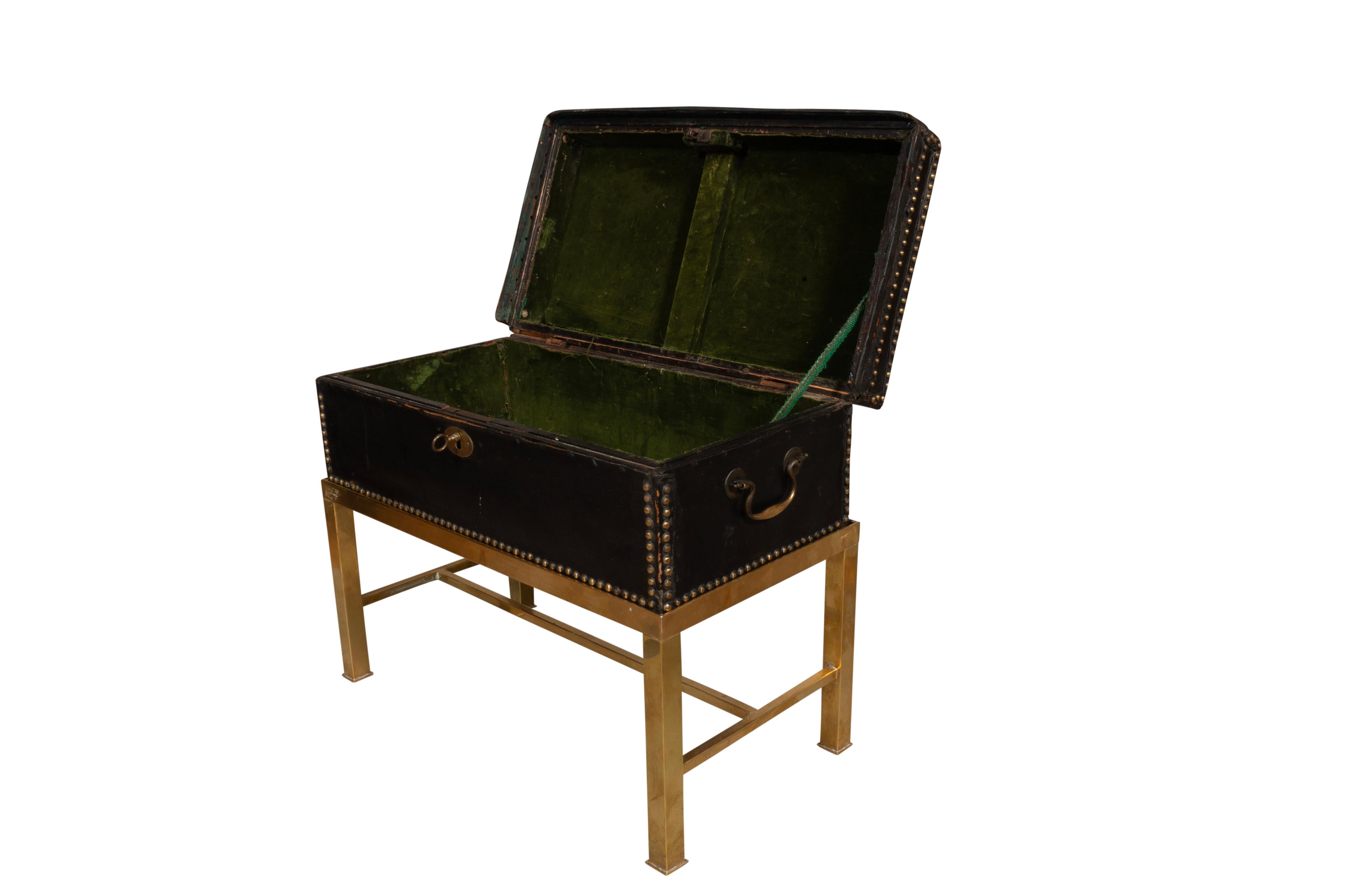 Caja de cuero negro de exportación china con soporte en venta 7
