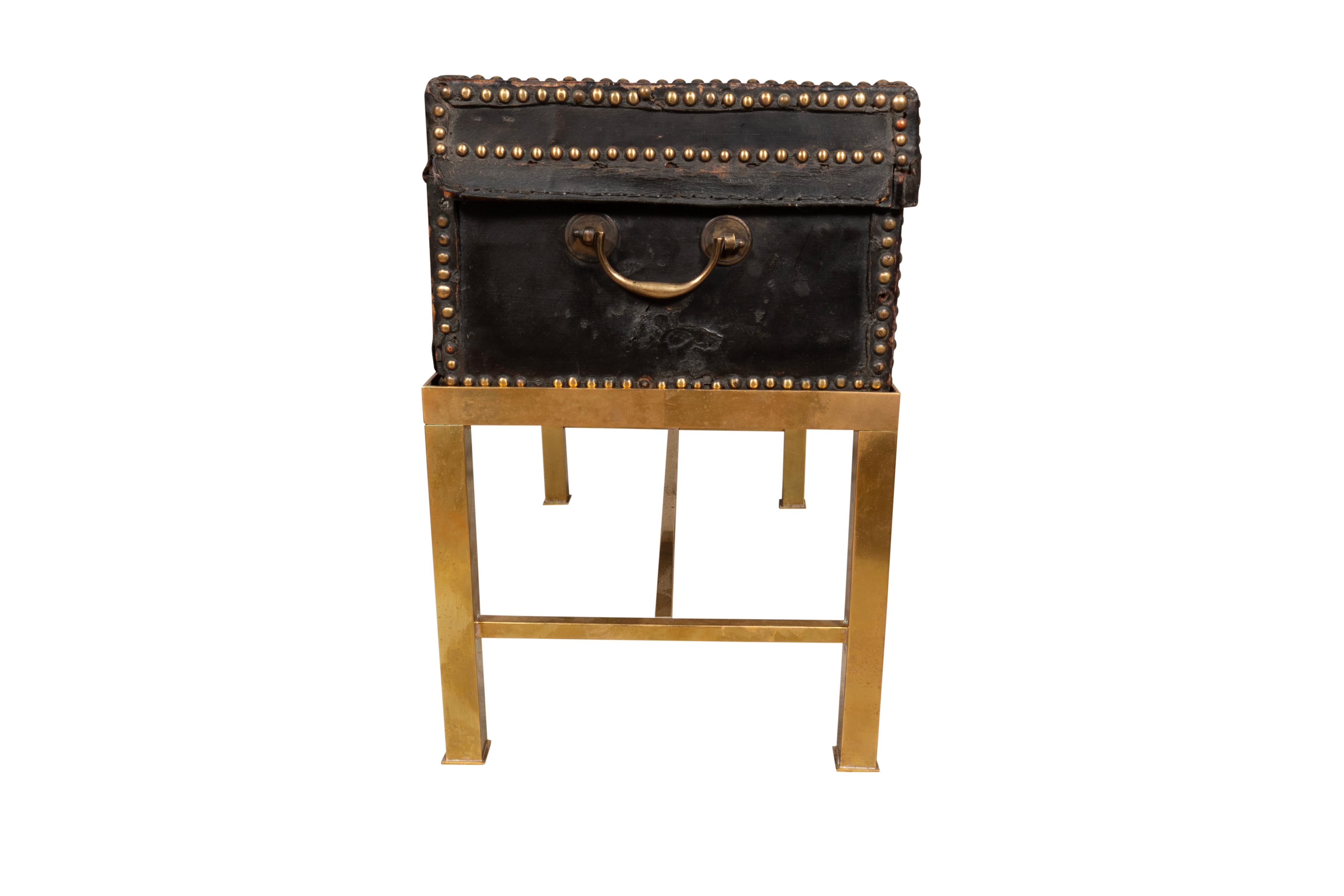 Caja de cuero negro de exportación china con soporte Chino en venta