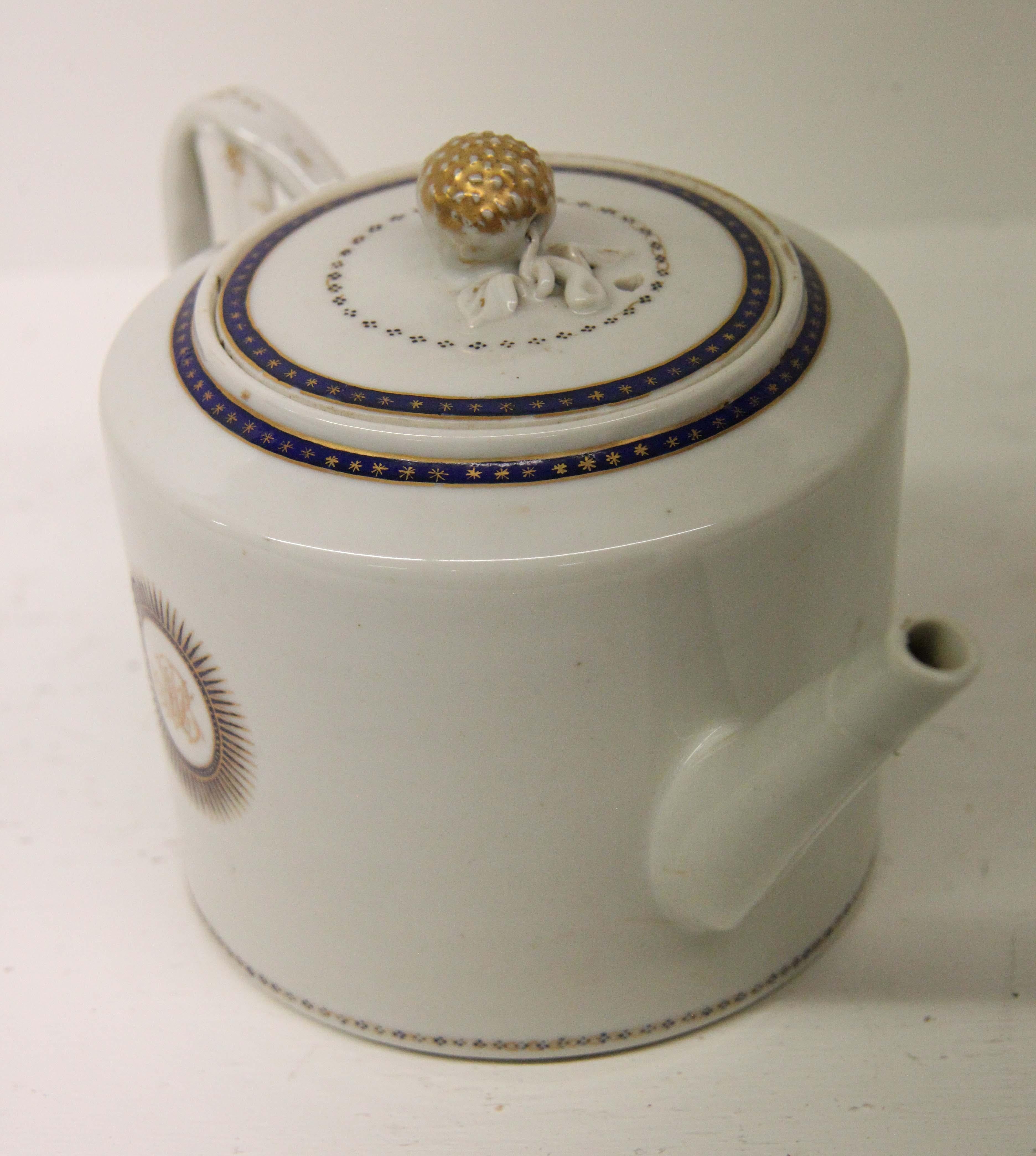 Gilt Chinese Export Blanc Porcelain Teapot For Sale
