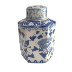 Chinese Export Blue And White Hexagonal Chinoiserie Tea Caddy