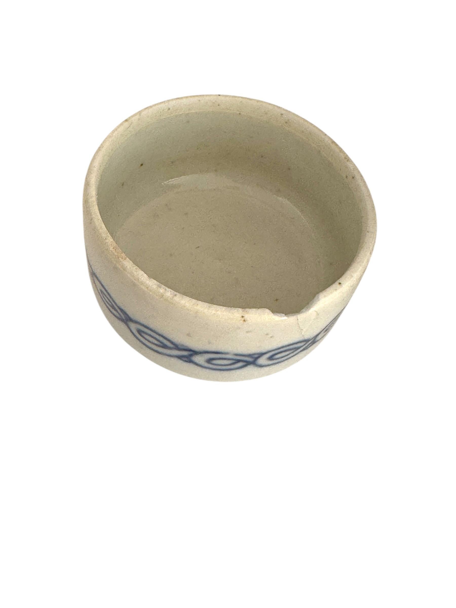 Chinesischer Export Blau und Weiß Sechseckige Chinoiserie Teedose im Angebot 2