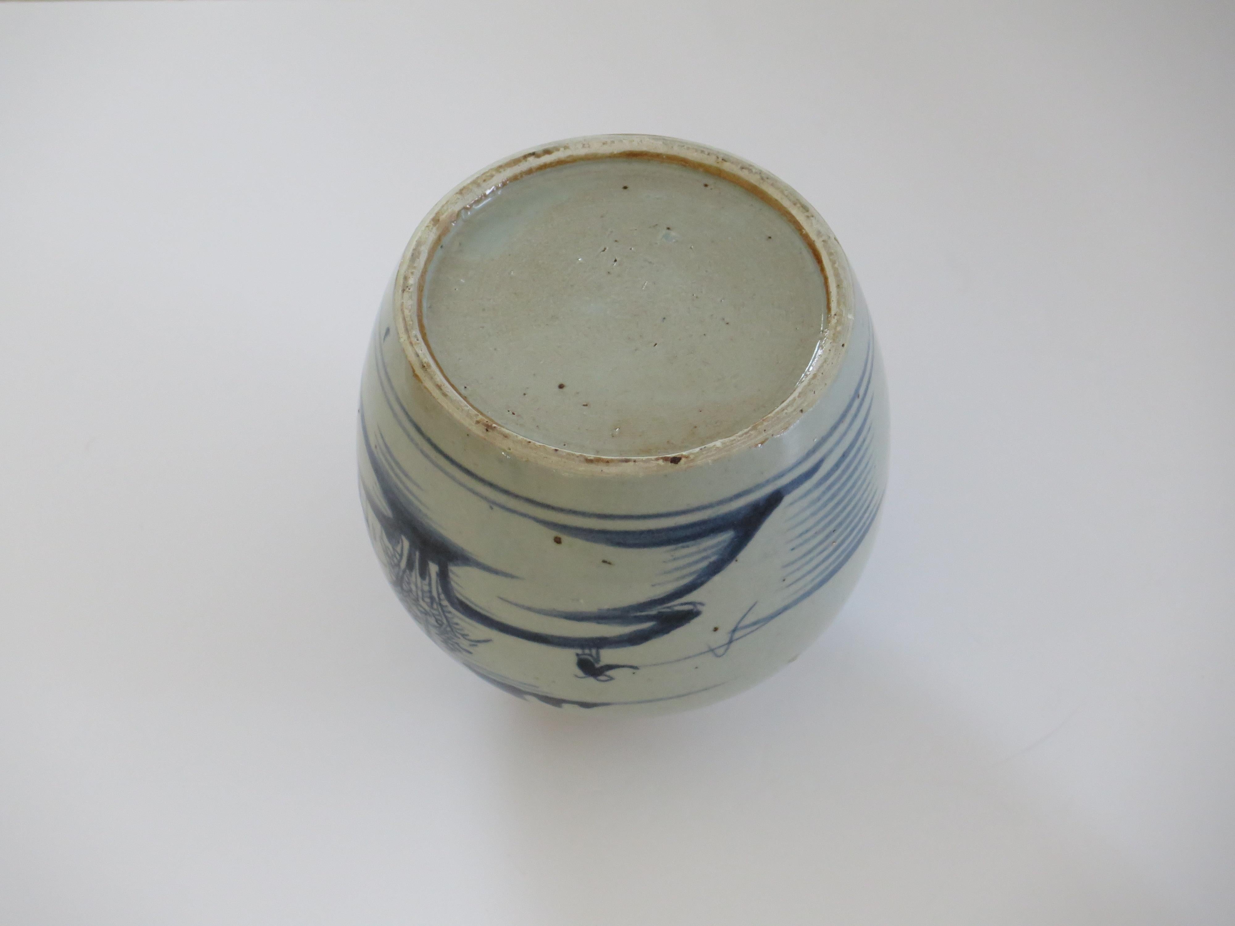 Chinese Export Blue and White Jar Porcelain Hand Painted, Qing 18th Century For Sale 7